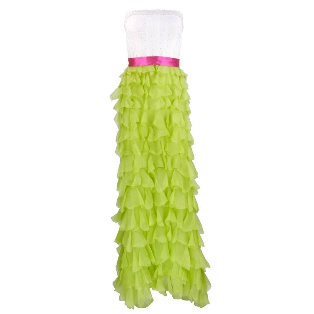 2000s Oscar de la Renta Gown with Tiered Ruffled Chiffon Skirt For Sale