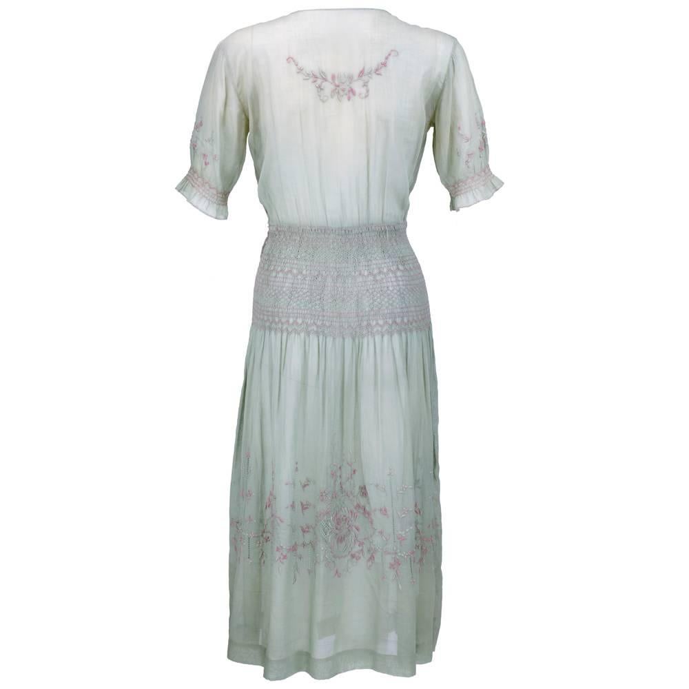Gray 1920s Smocked and Embroidered Cotton Dress For Sale