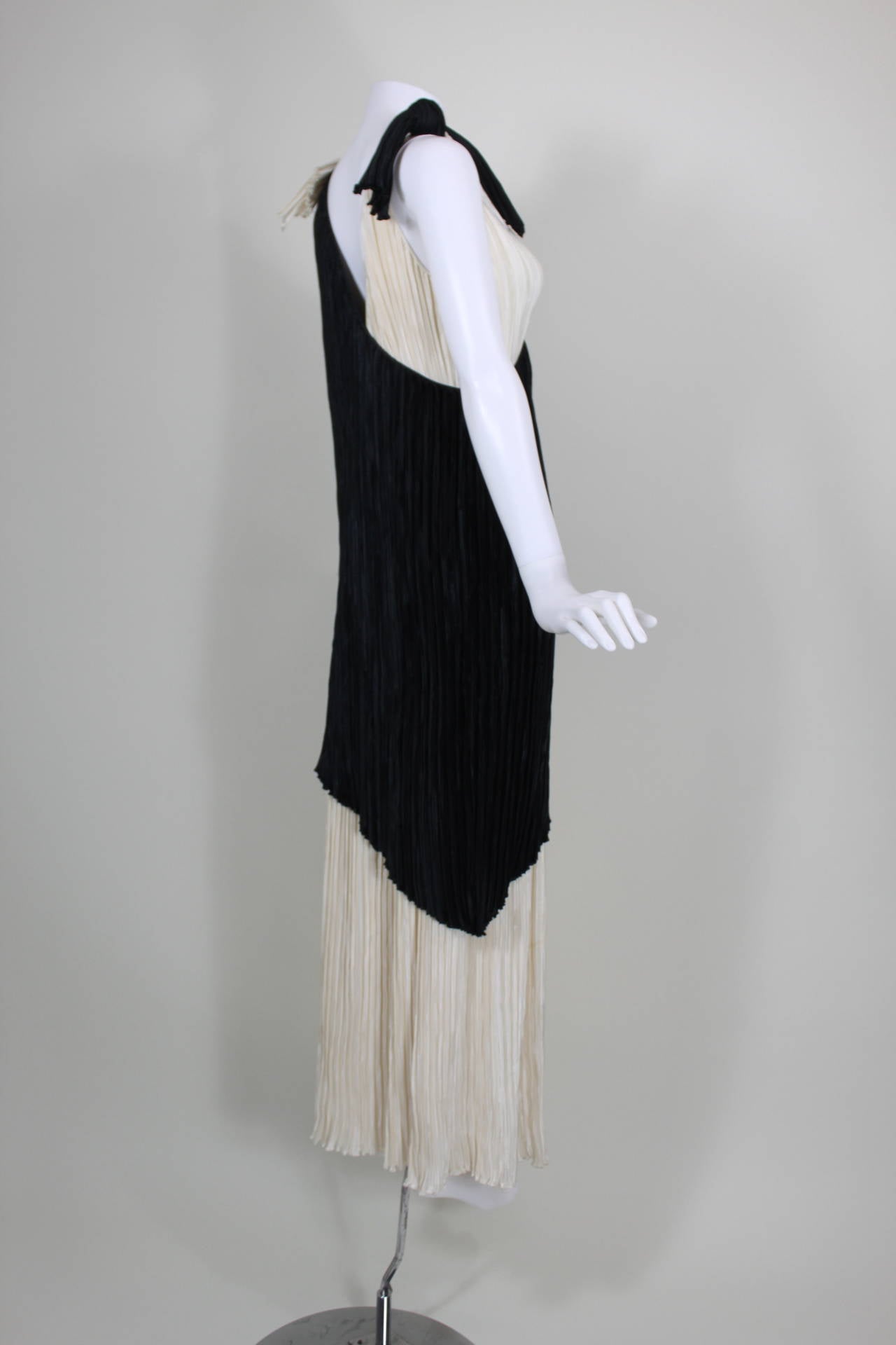 1980s Mary McFadden Monochrome Asymmetrical Evening Gown In Excellent Condition In Los Angeles, CA