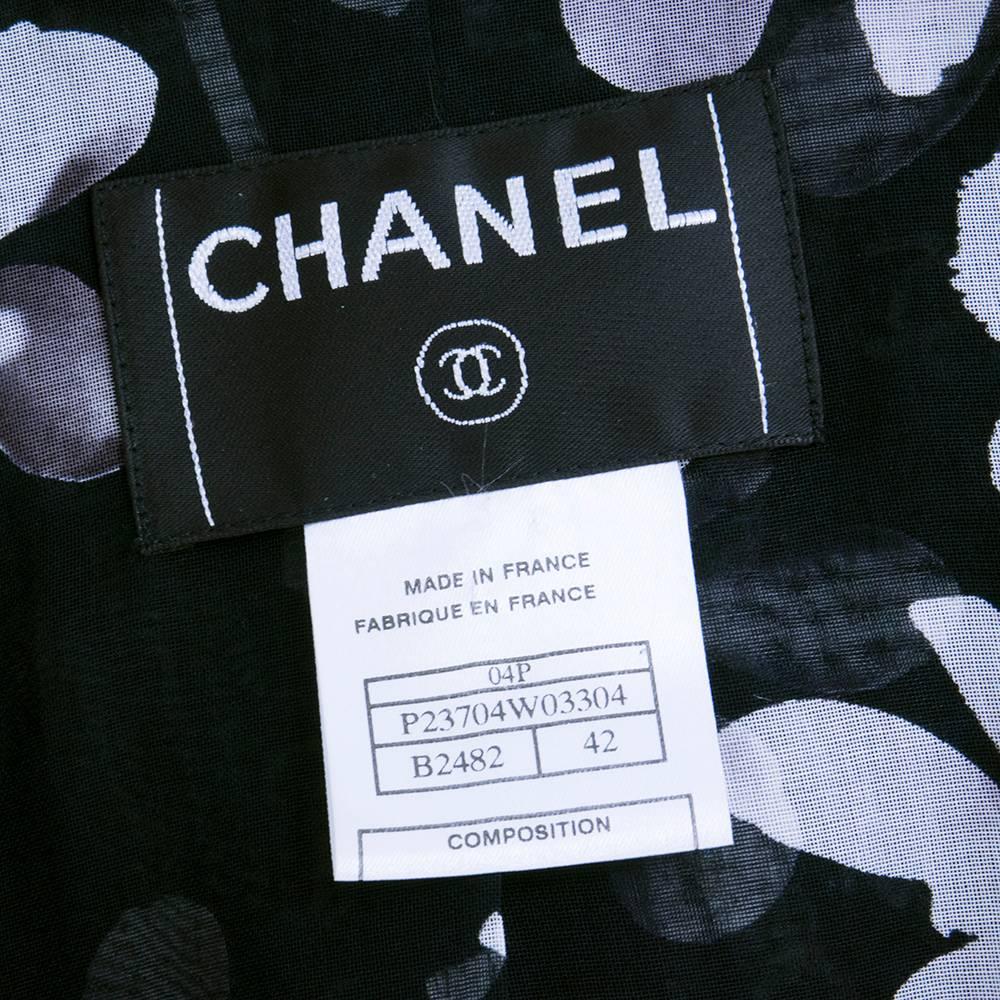 Women's Chanel Nubby Tweed Suit in Black White and Grey with Floral Silk Lining For Sale