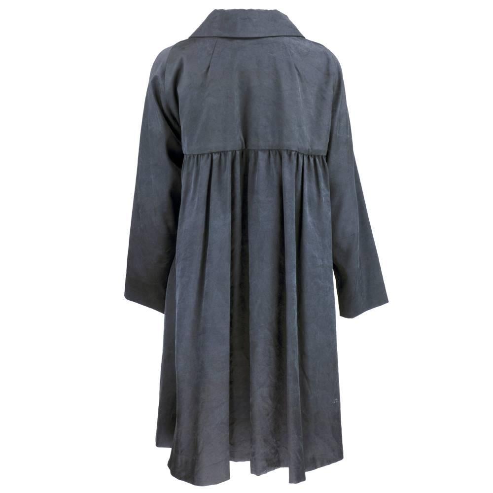 Dries Van Noten Grey Black Silk Overcoat In Excellent Condition For Sale In Los Angeles, CA