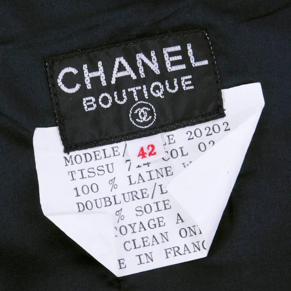 Women's 60s Chanel Boutique Classic Black Wool Boucle Suit For Sale
