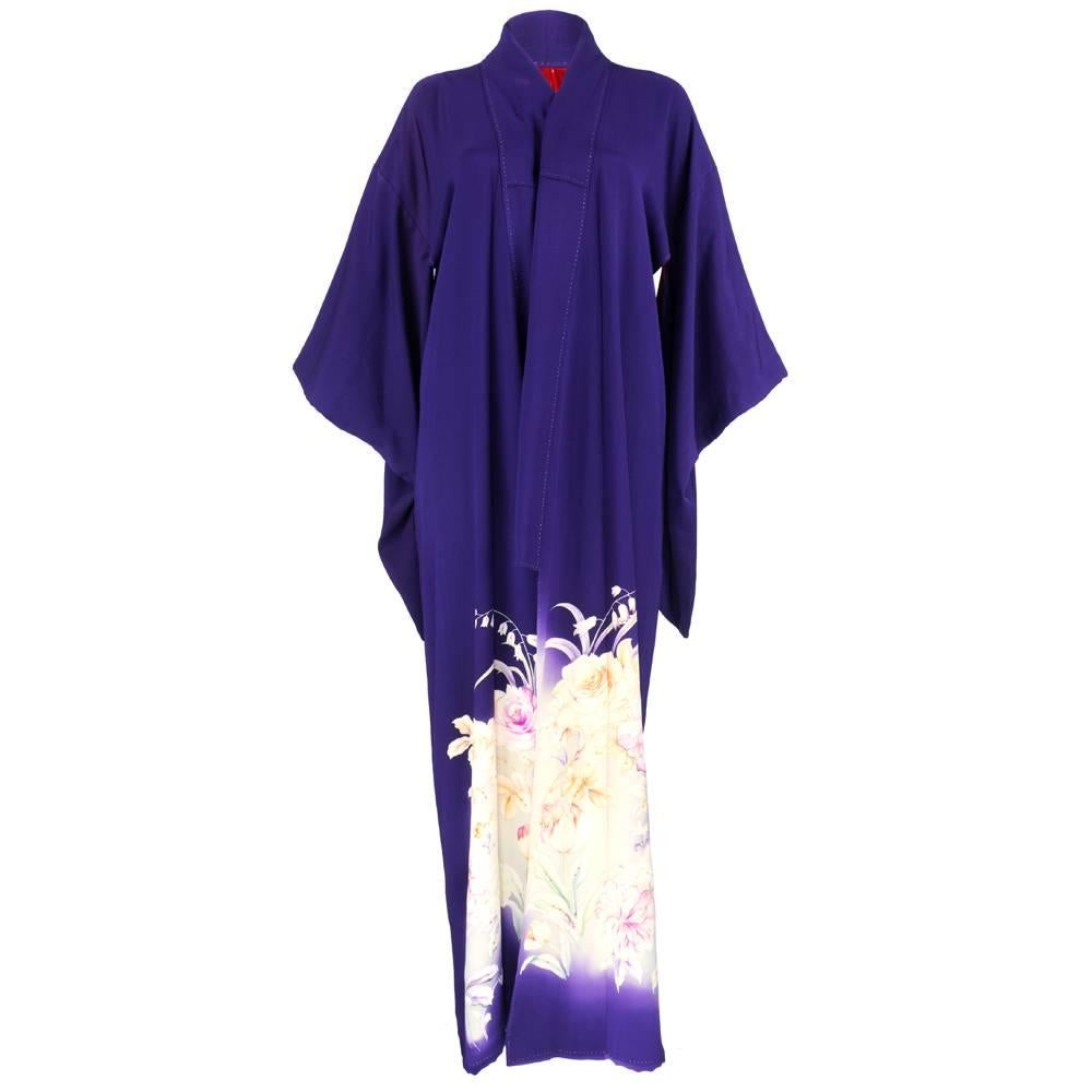 Gorgeous  30s  Purple Japanese Silk Kimono with Floral Print For Sale