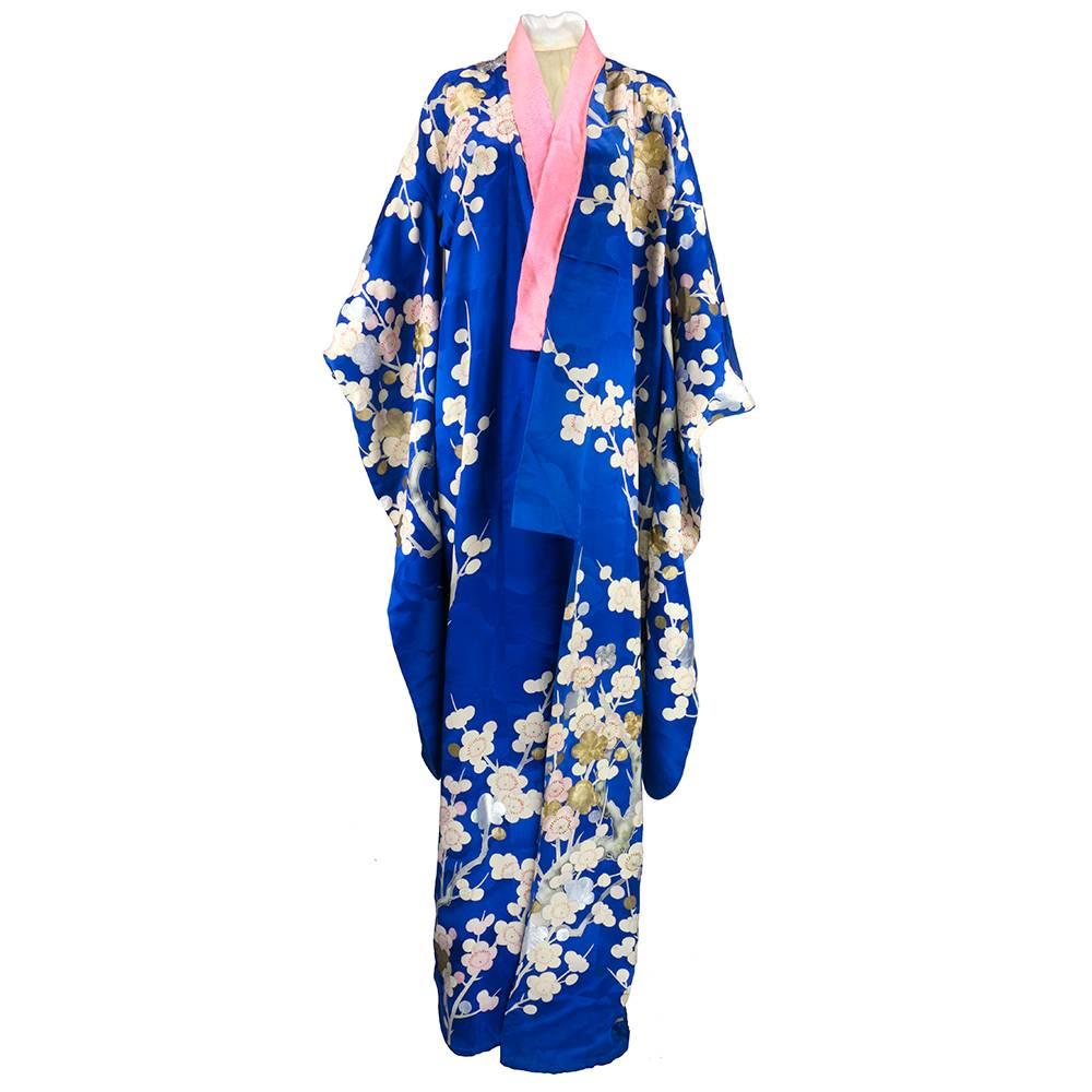 1930s Stunning Blue Jacquard Hand Painted Kimono with Metallic Embroidery