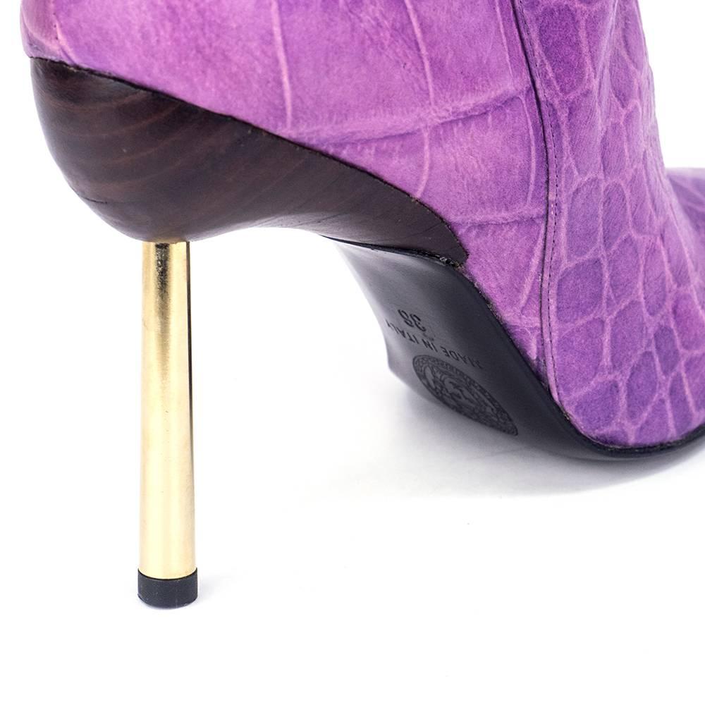 90s Spectacular Gianni Versace Embossed Leather Purple Knee Boots For Sale 1