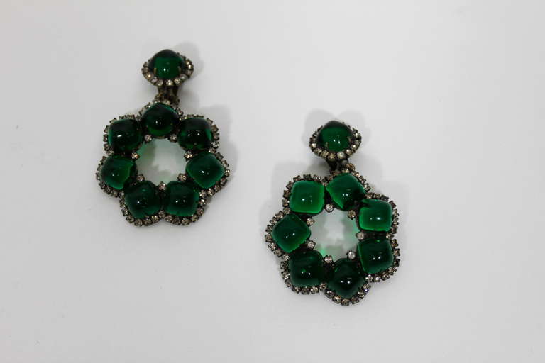 KJL 1960s Emerald Green Floral Cocktail Earrings with Rhinestones In Excellent Condition In Los Angeles, CA