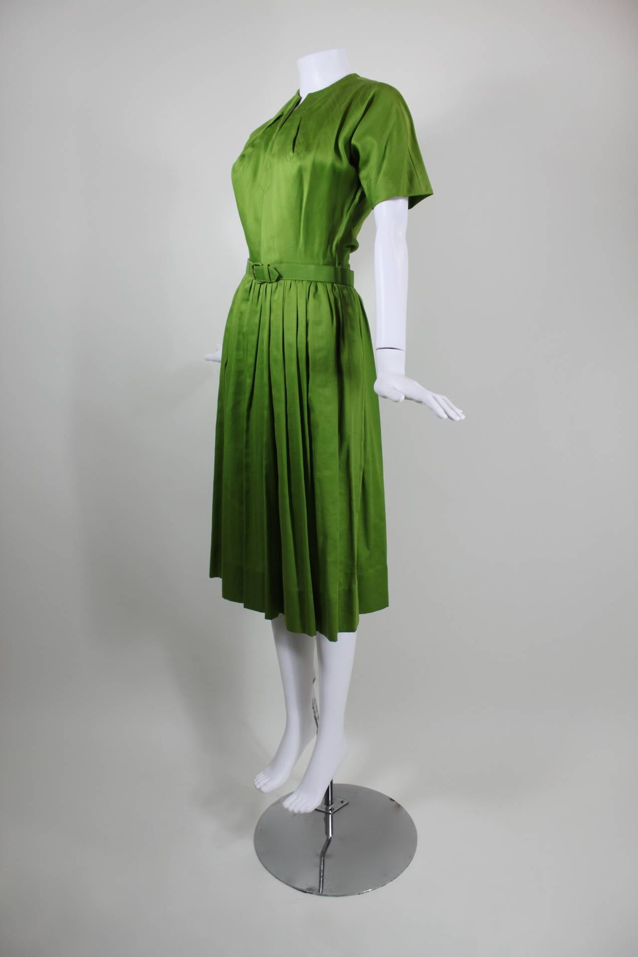 Women's 1950s Claire McCardell Lime Green Day Dress with Belt For Sale