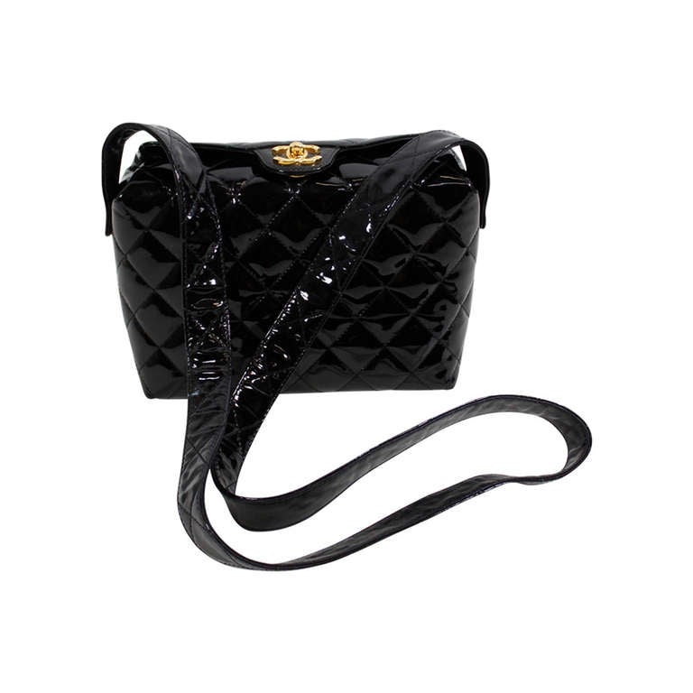 CHANEL Black Patent Leather Quilted Purse