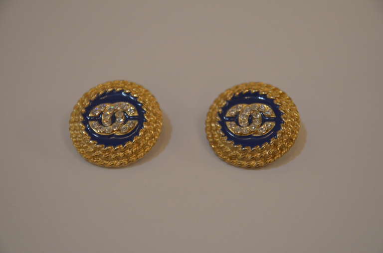 CHANEL Classic Blue Enamel Logo Earrings with Rhinestones In Excellent Condition In Los Angeles, CA