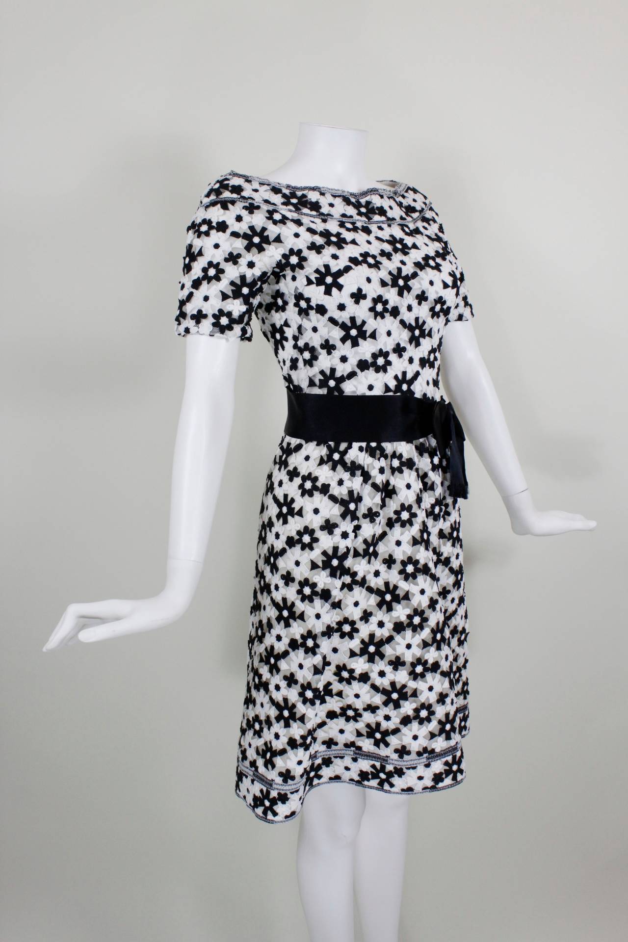 Gray 1960s Arnold Scaasi Monochrome Daisy Embroidered Party Dress For Sale