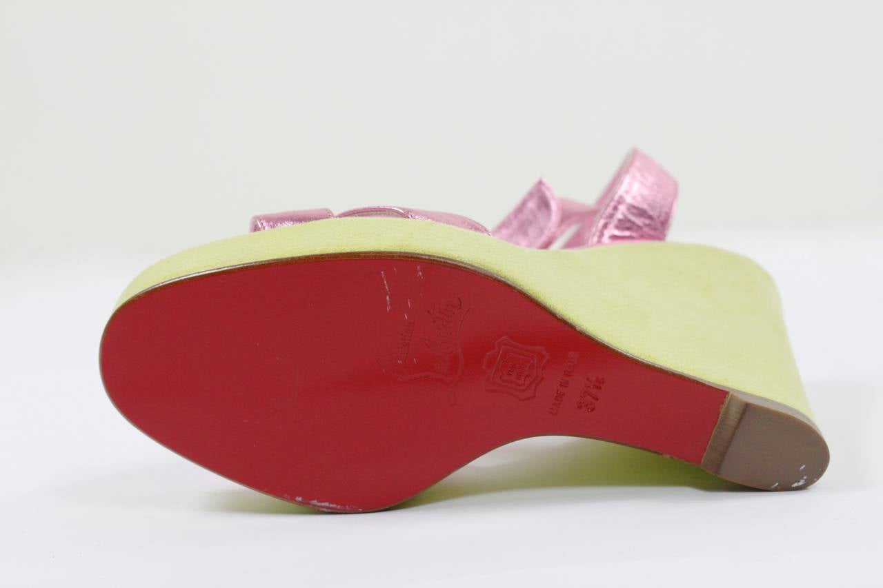Christian Louboutin Metallic Pink Leather and Lime Green Suede Wedges In New Condition In Los Angeles, CA