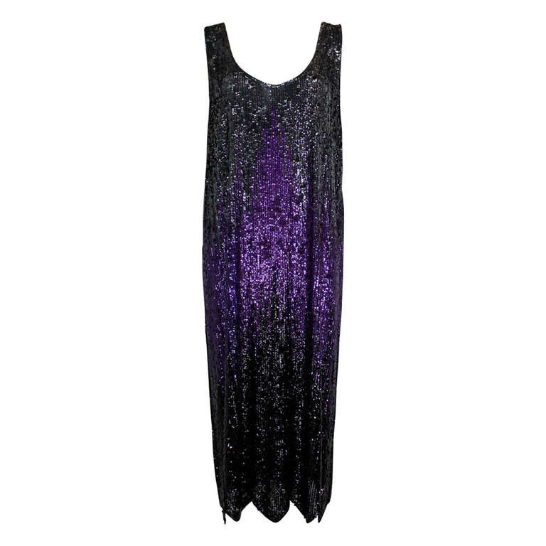 1920s Dazzling Purple and Black Ombré Party Dress with Scalloped Hem For Sale