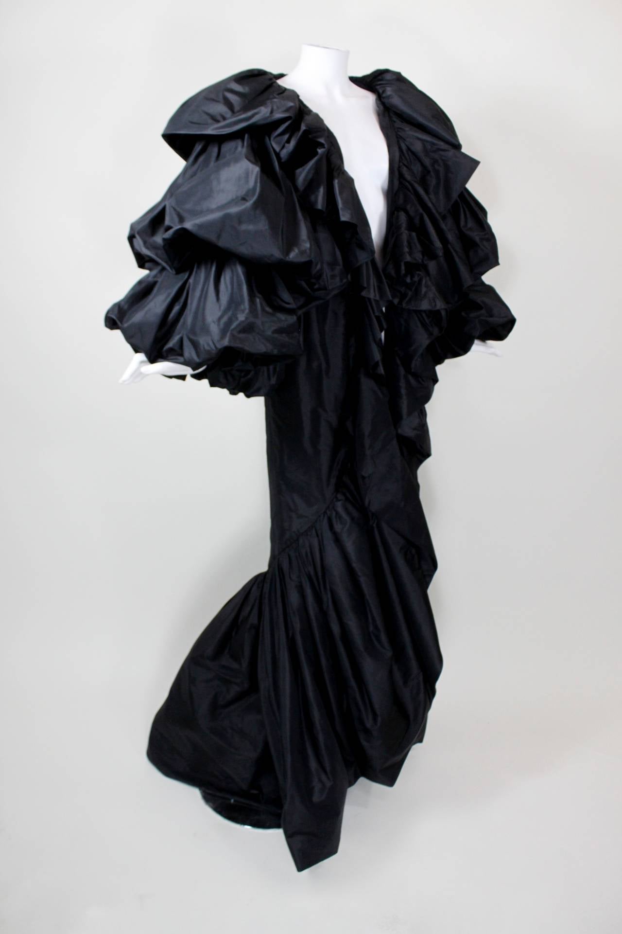 Tiered Black Taffeta Evening Coat In Excellent Condition In Los Angeles, CA