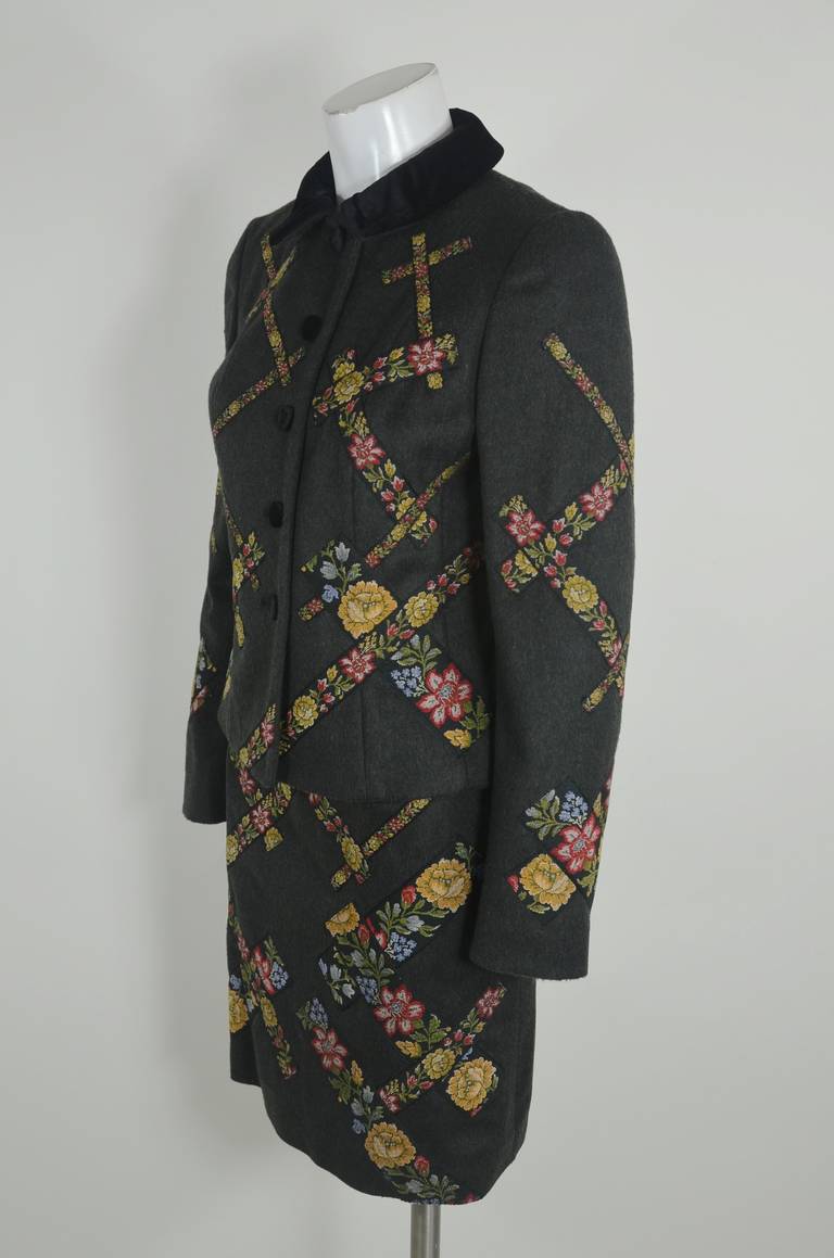 Black Moschino 1990s Floral Ribbon Appliqué Wool Suit For Sale