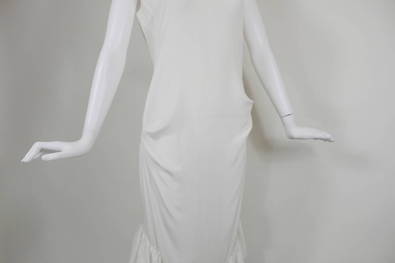 Alexander McQueen Cream Silk Evening Gown with Tiered Ruffle Train 3