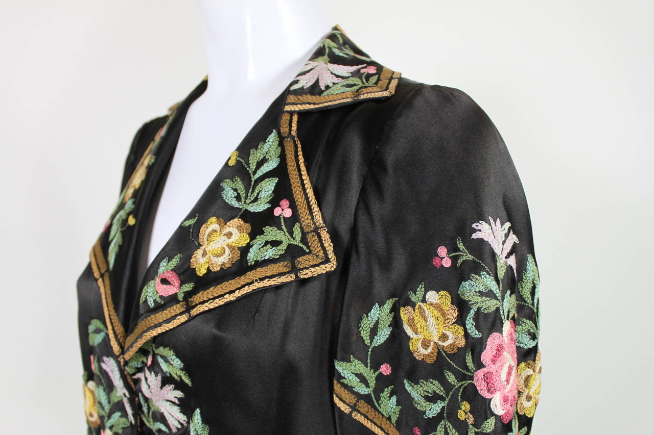 1920s Silk Floral Embroidered Blouse In Excellent Condition In Los Angeles, CA