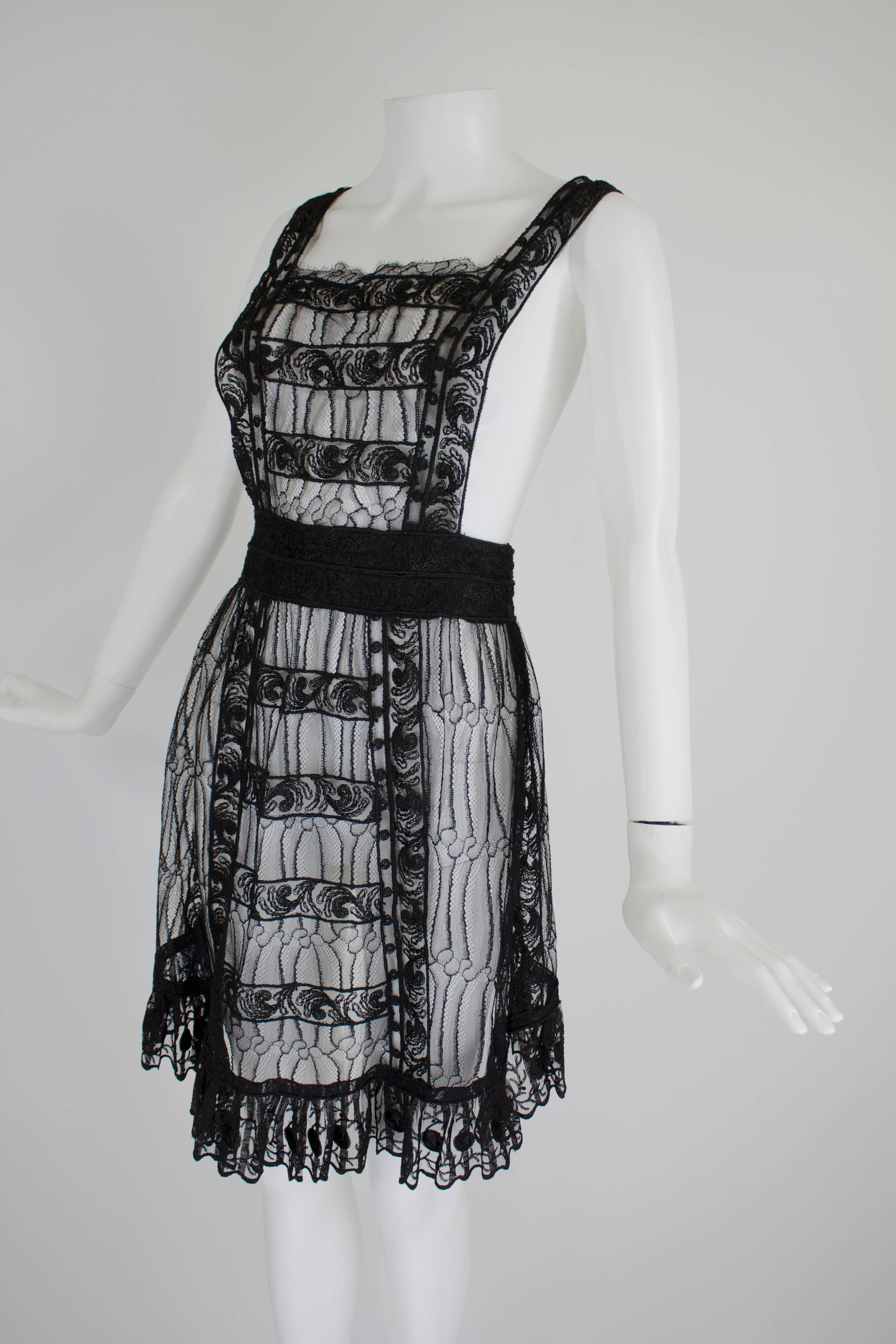 Chloe Black Lace Embroidered Pinafore In Excellent Condition For Sale In Los Angeles, CA