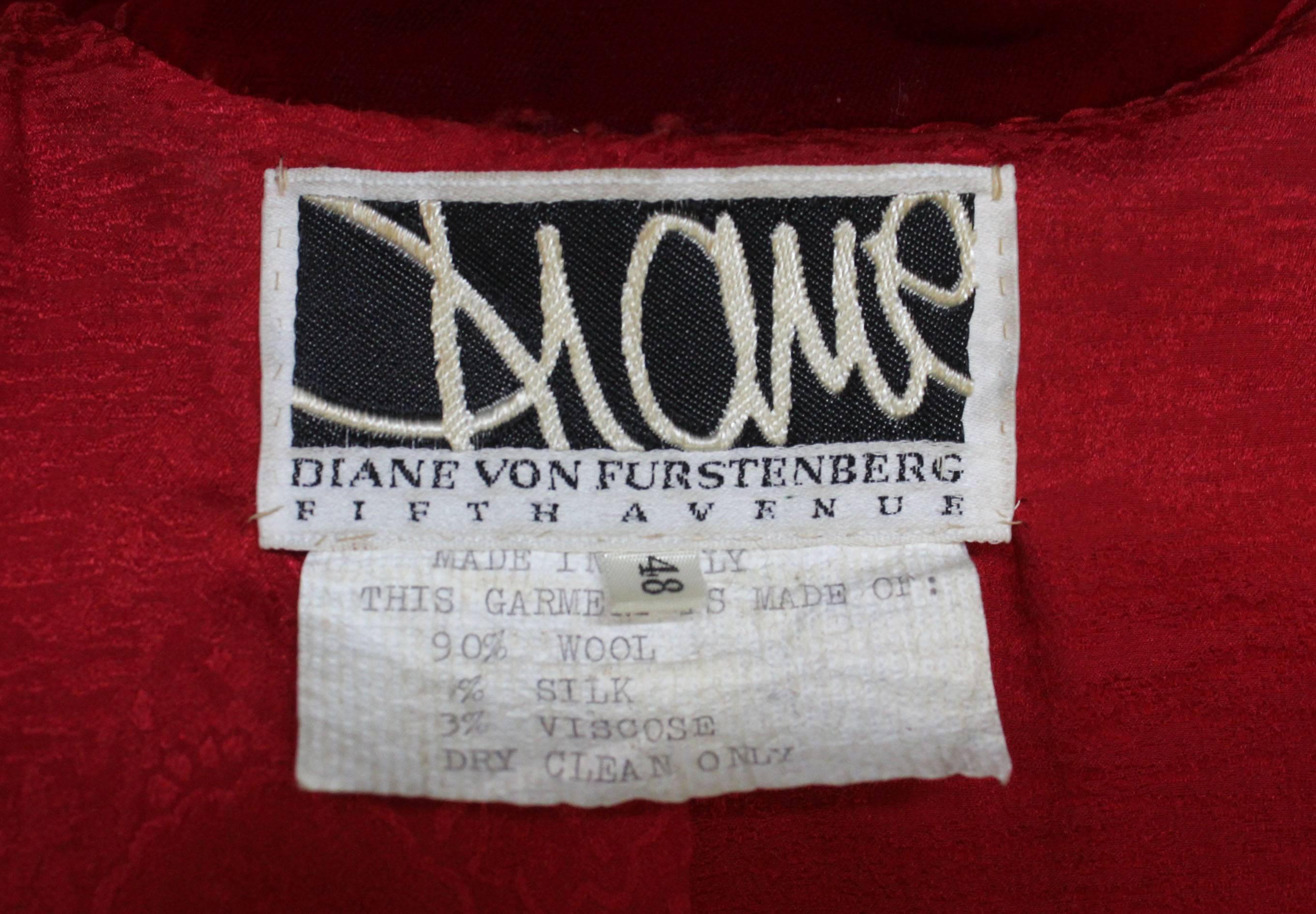 Diane Von Furstenburg Cropped Wool and Velvet Jacket For Sale 4