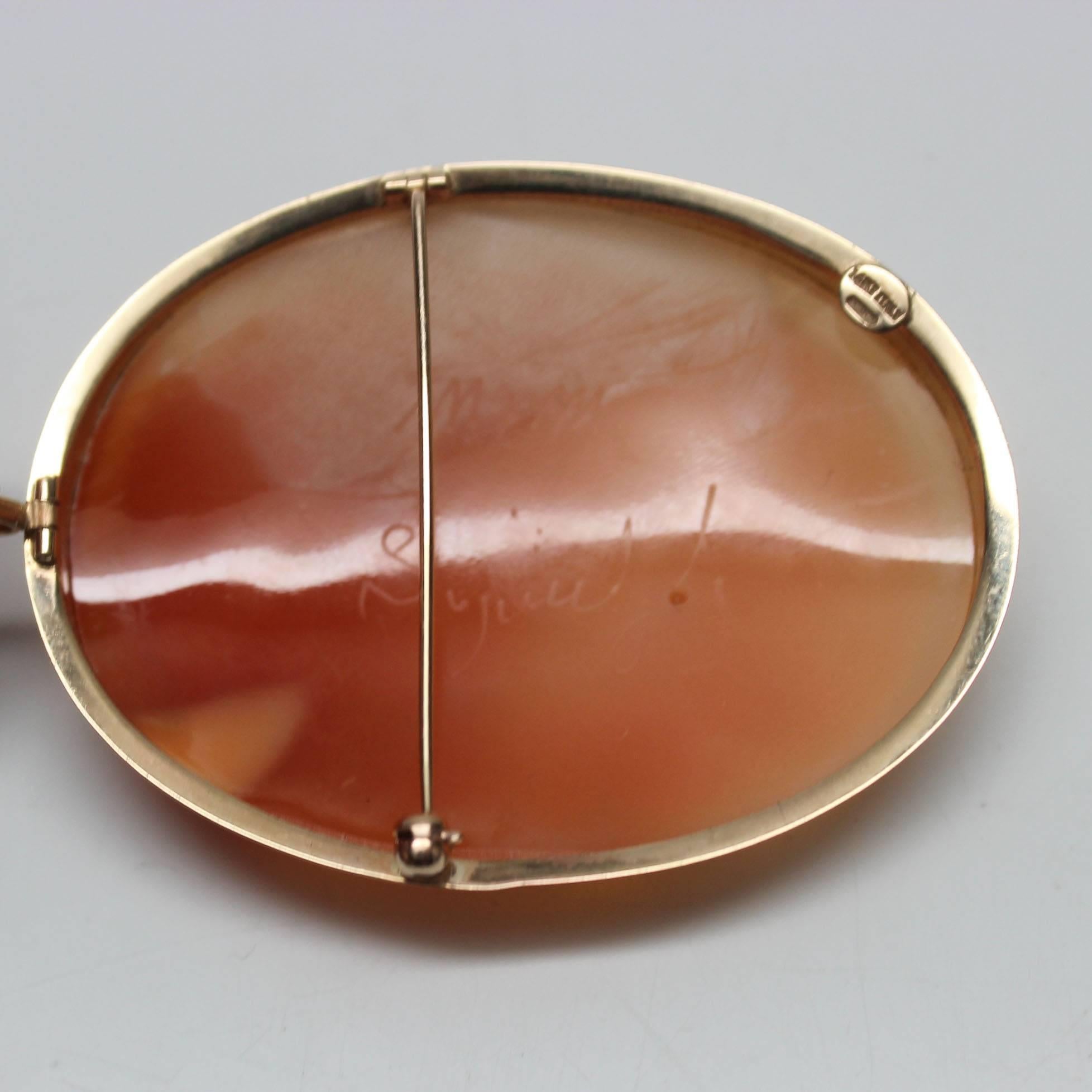 M + M Scognamiglio 14K Cameo with Diamond Pendant/Pin In Excellent Condition In New York, NY