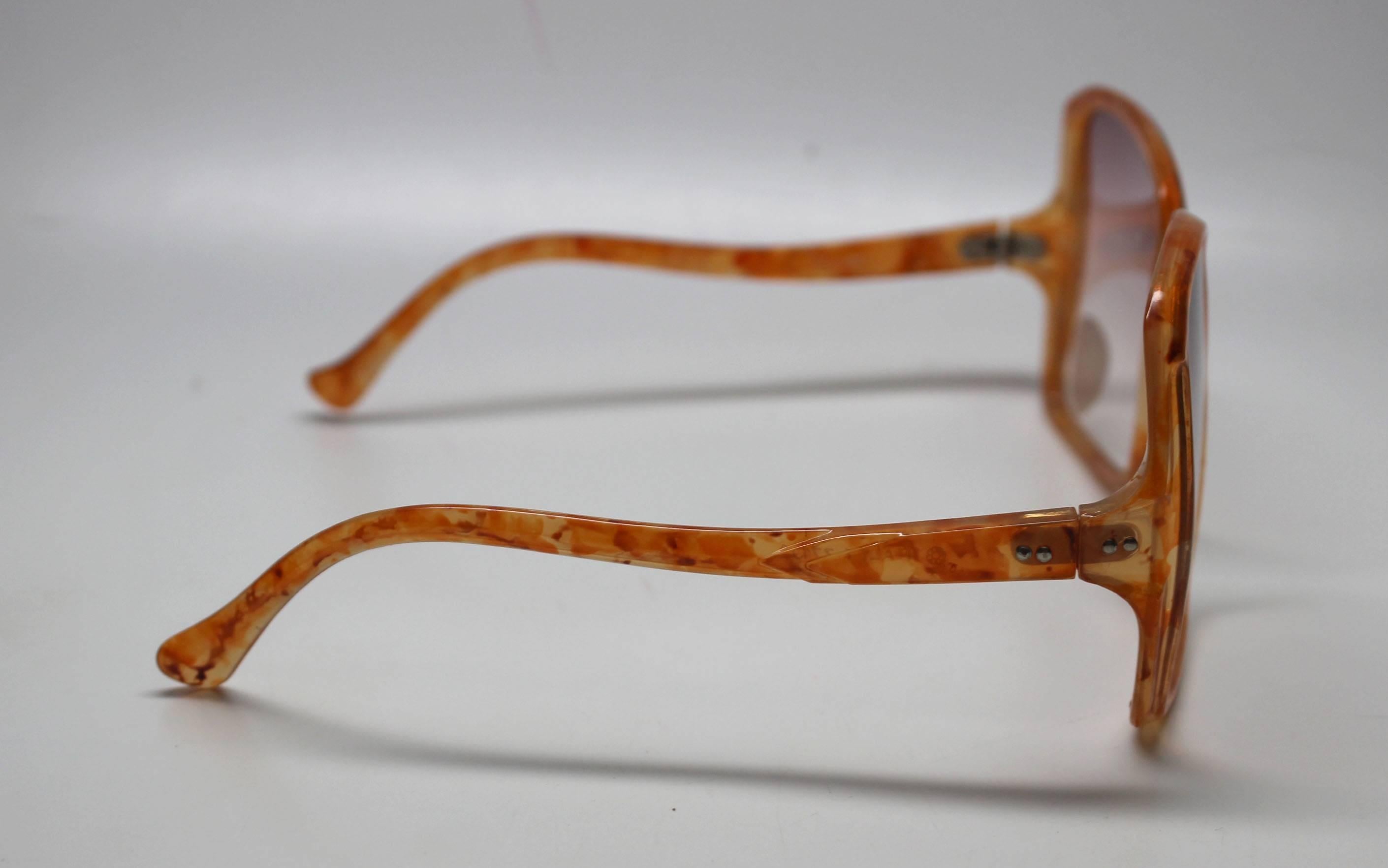 1970s Deadstock Orange Sunglasses Made in Italy In Excellent Condition For Sale In New York, NY