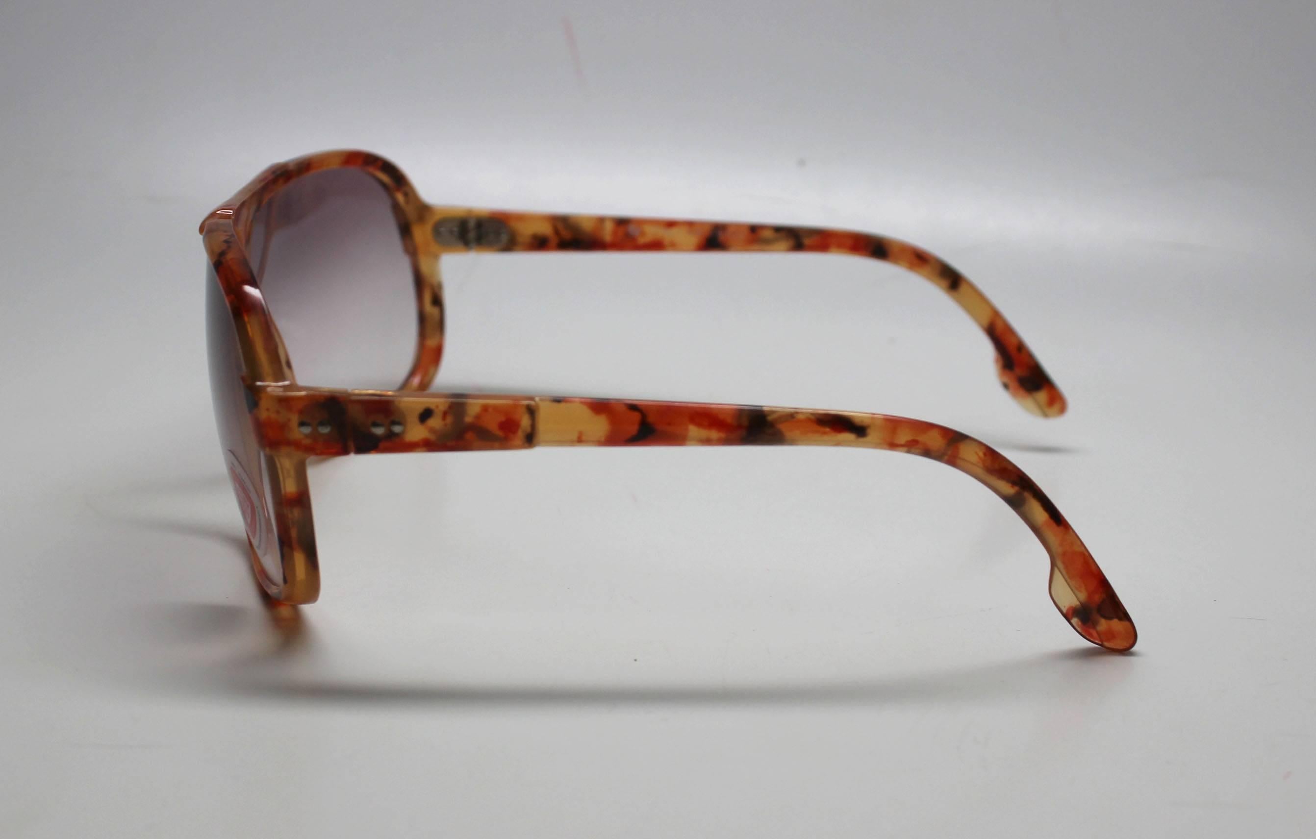 1970s Deadstock Sunglasses Made in Italy In Excellent Condition For Sale In New York, NY