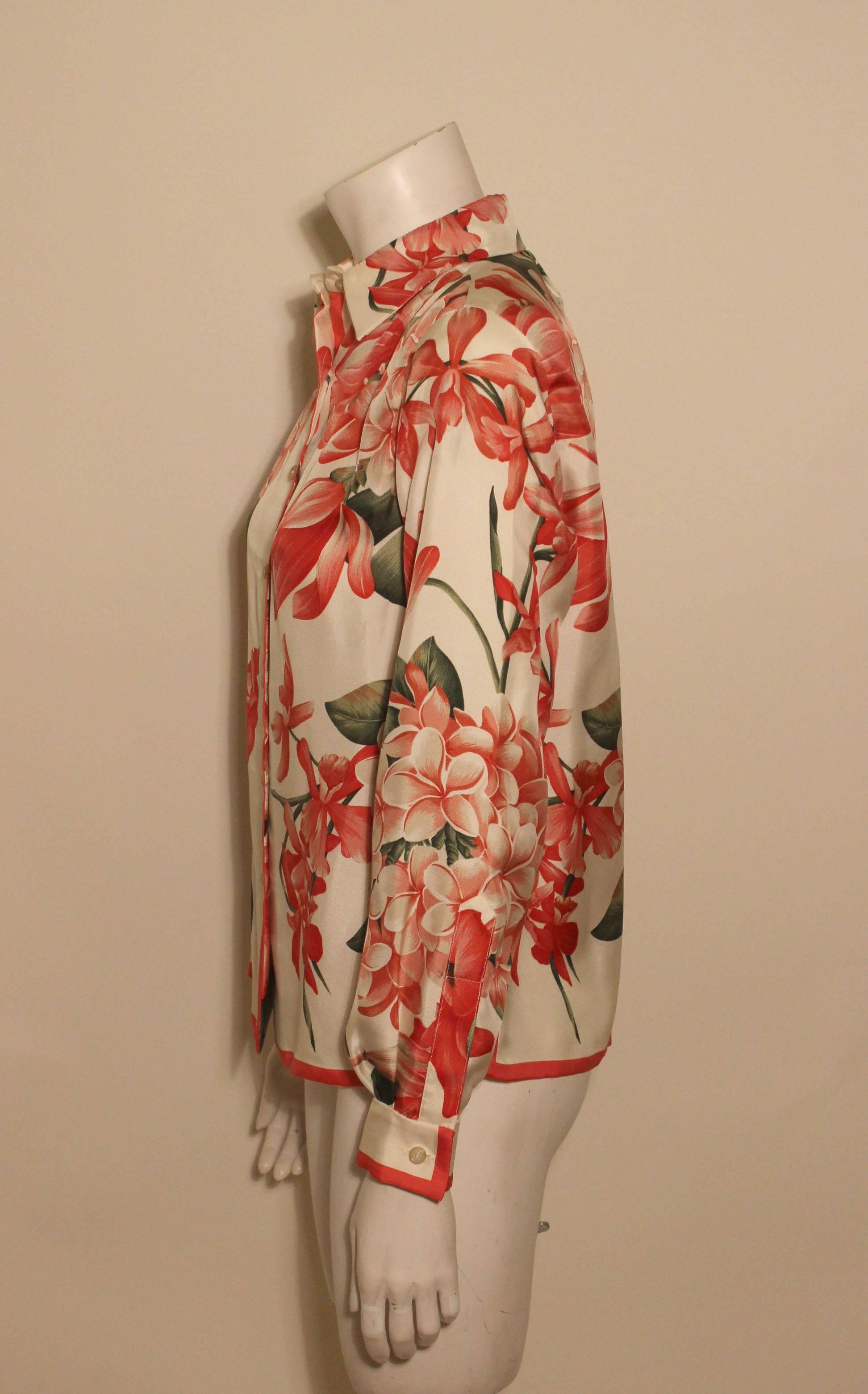 Vintage 1970s Oscar de la Renta Silk Floral Blouse In Excellent Condition In New York, NY