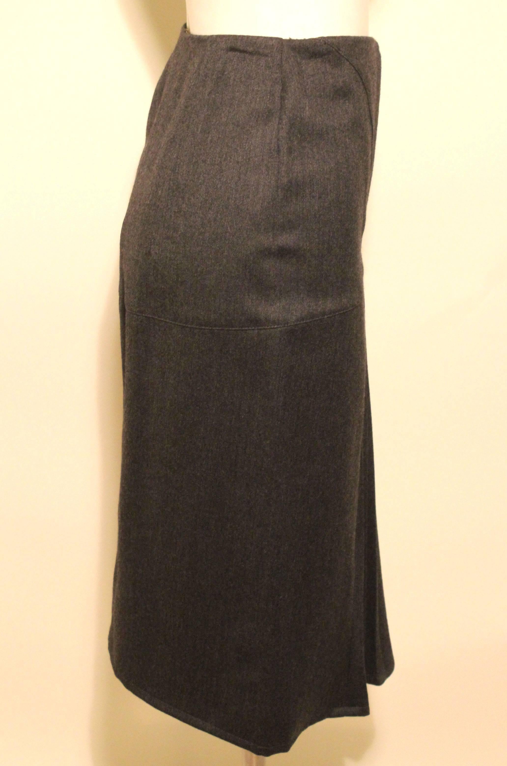 Vintage 1980s Claude Montana Front Kick Pleat Skirt In Excellent Condition For Sale In New York, NY