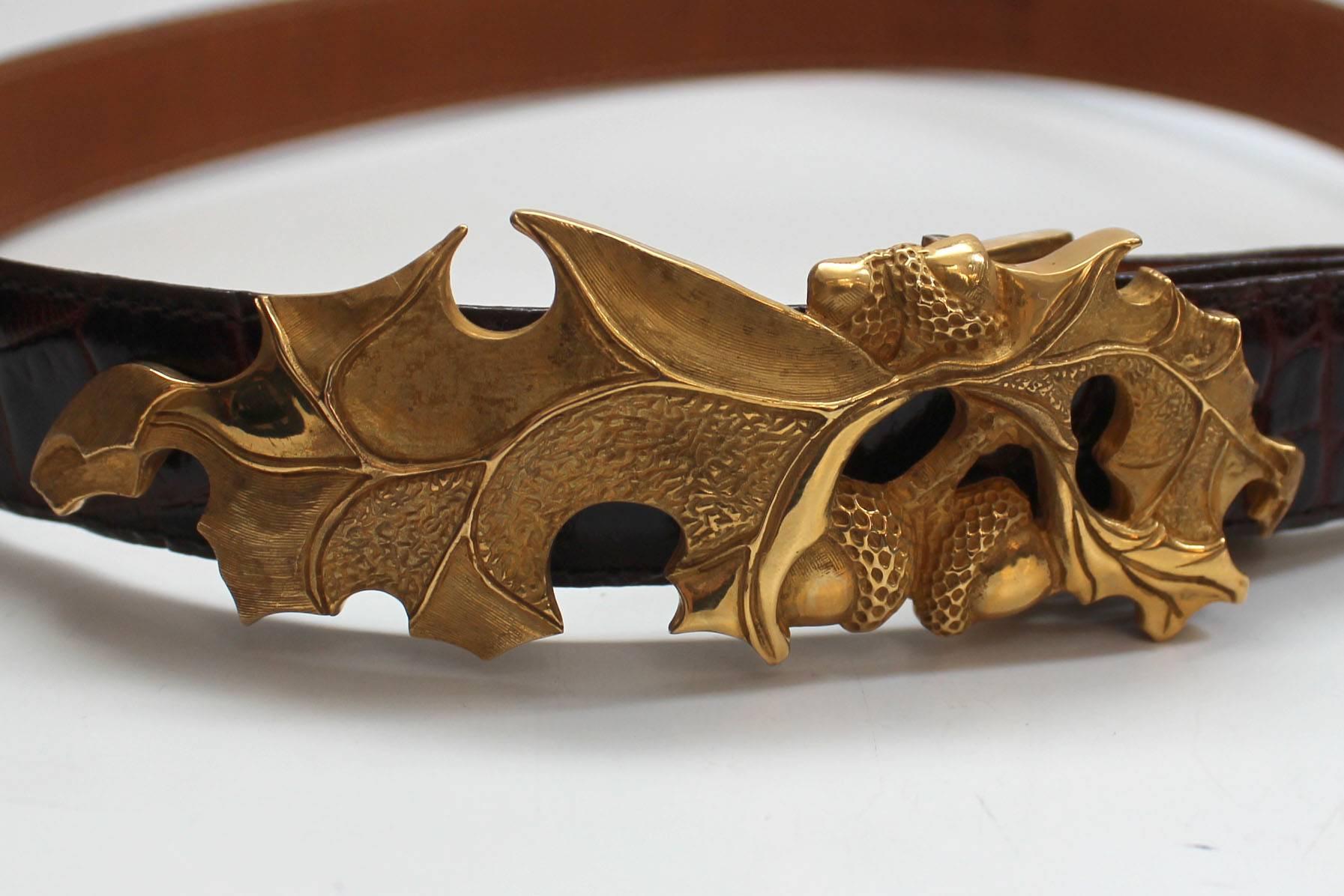 Vintage Wathne Belt with Sculptural Acorn Buckle In New Condition In New York, NY