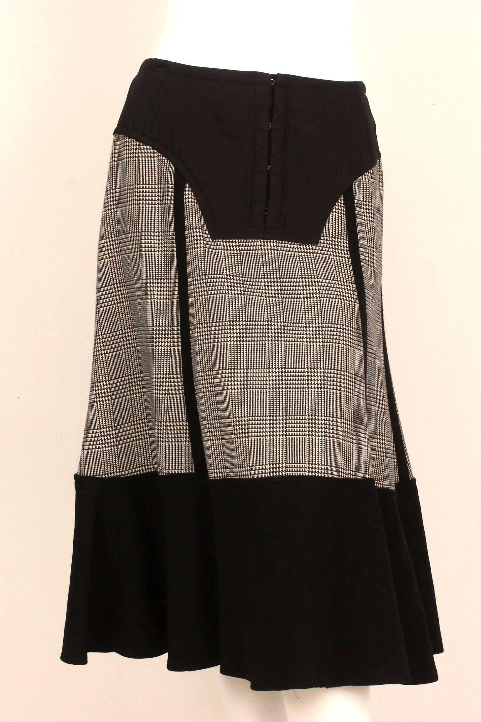 Comme des Garcons Wool Herringbone Skirt with Quilted Waist In Excellent Condition For Sale In New York, NY