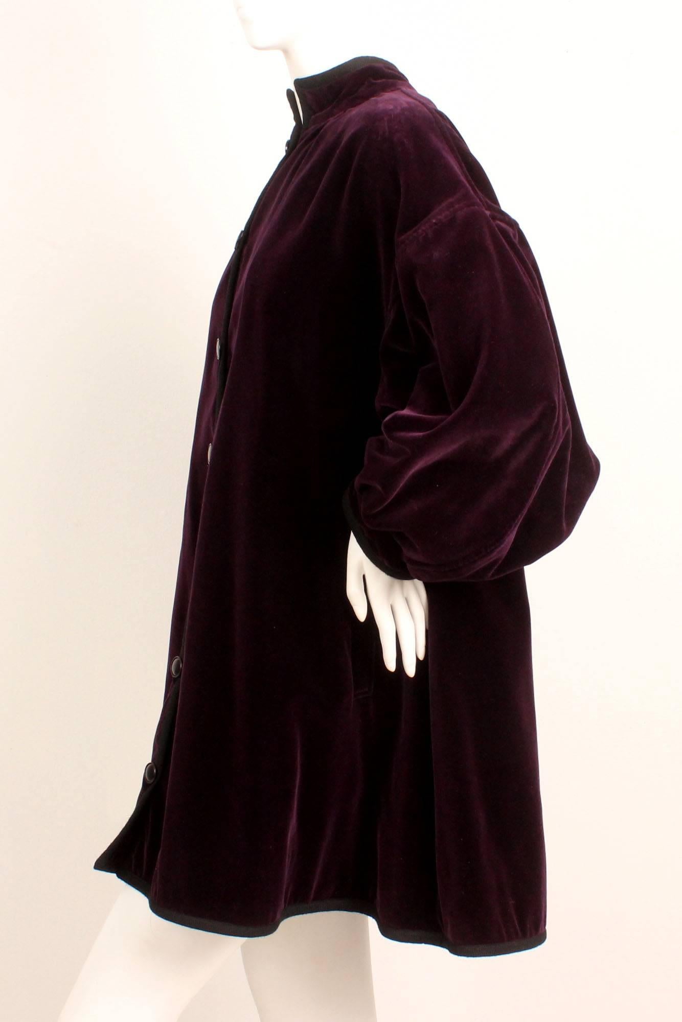 1977 Yves Saint Laurent Opulent Purple Velvet Topper In Excellent Condition For Sale In New York, NY