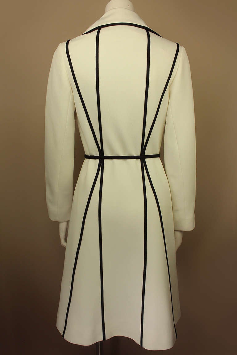 Lilli Ann 1960s MOD Black and White Coat In Excellent Condition In New York, NY