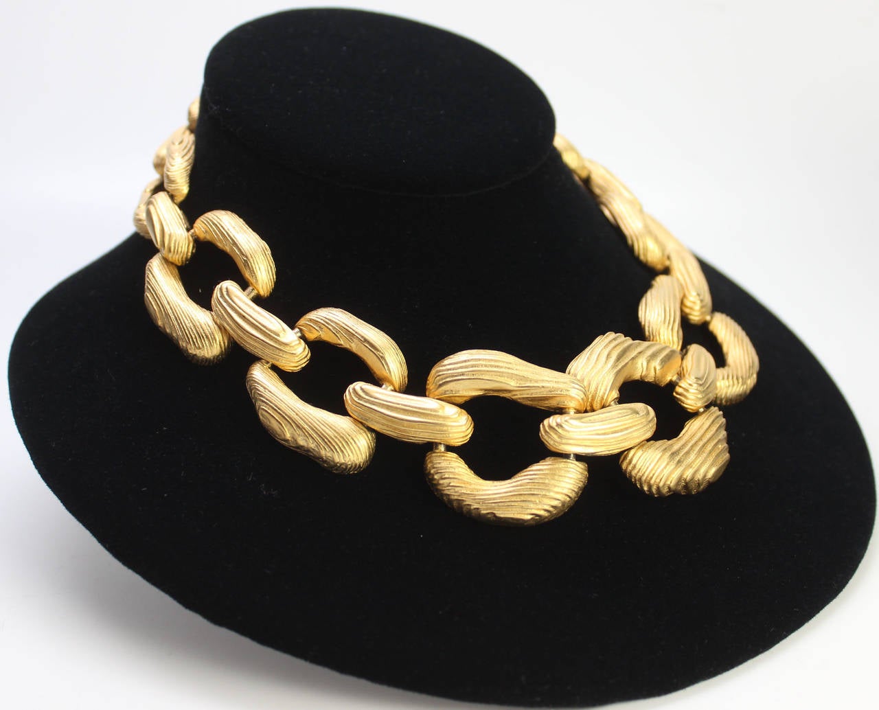Vintage Givenchy Chunky Textured Choker In New Condition In New York, NY