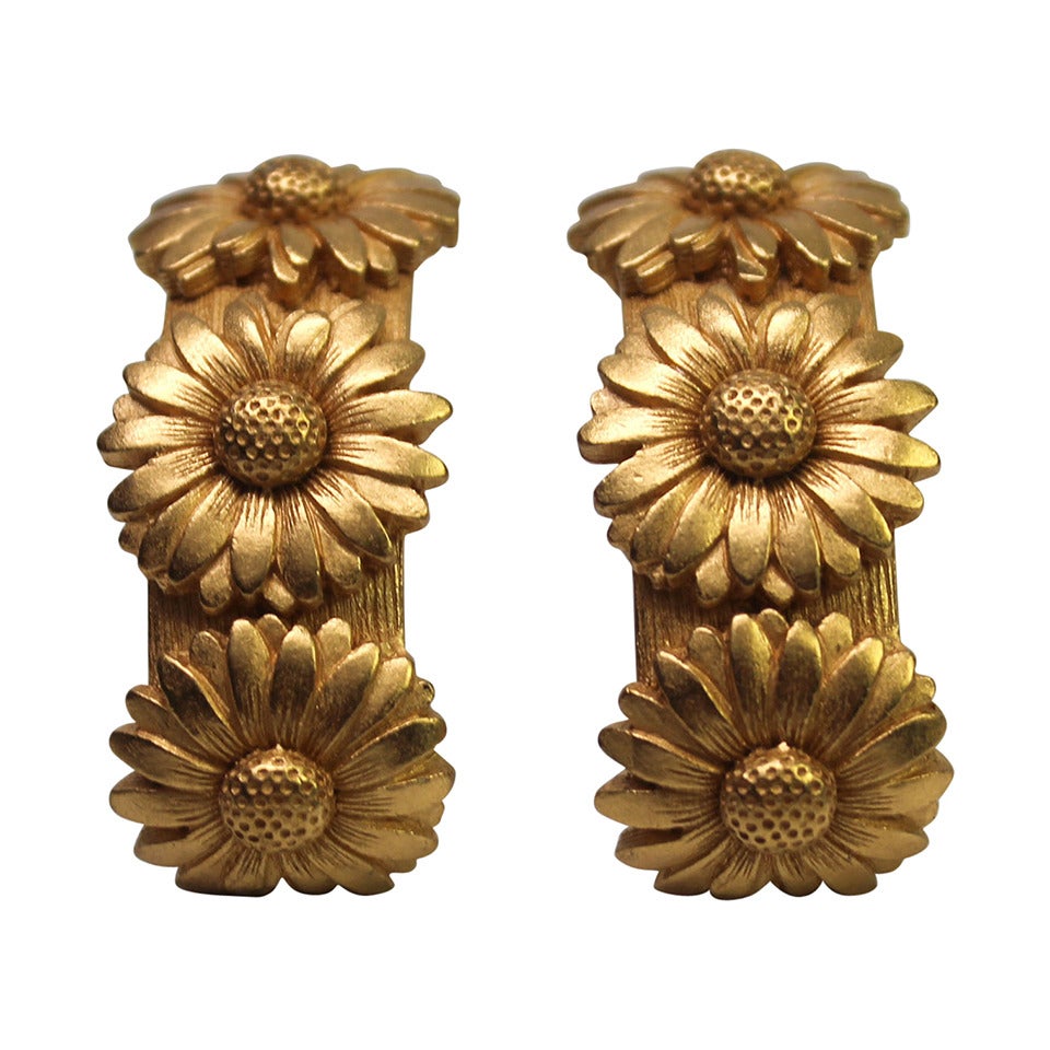 Vintage Escada Gold Plated Daisy Earrings For Sale