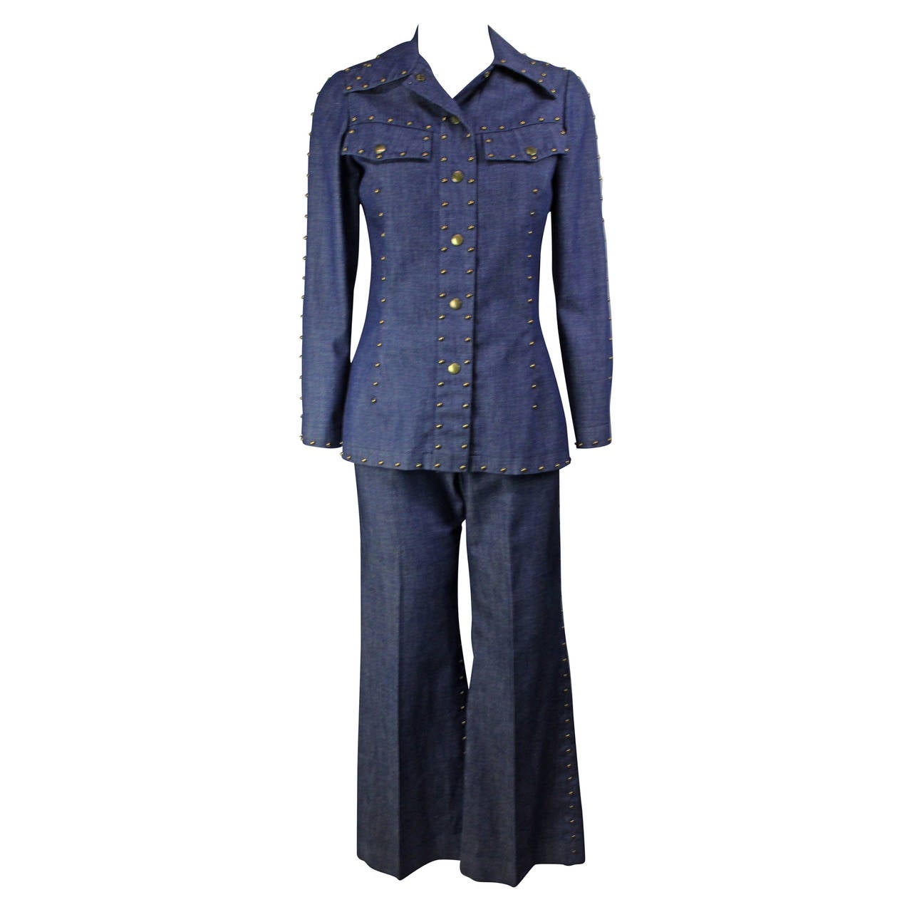 Denim suits are seen as fashion statement that reflects casual mood among Mens suit varieties. If you would like to get a suit variety that will make you look casual and yet trim, a Denim suit can work out that tick for you. The fabric is what that makes these kinds of Mens suits famous and successful.