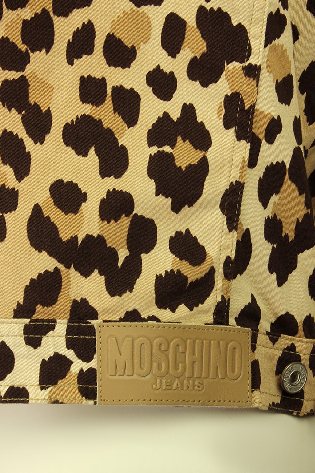 Women's Moschino 1990s Cheetah Print Cropped Western Style Jacket For Sale