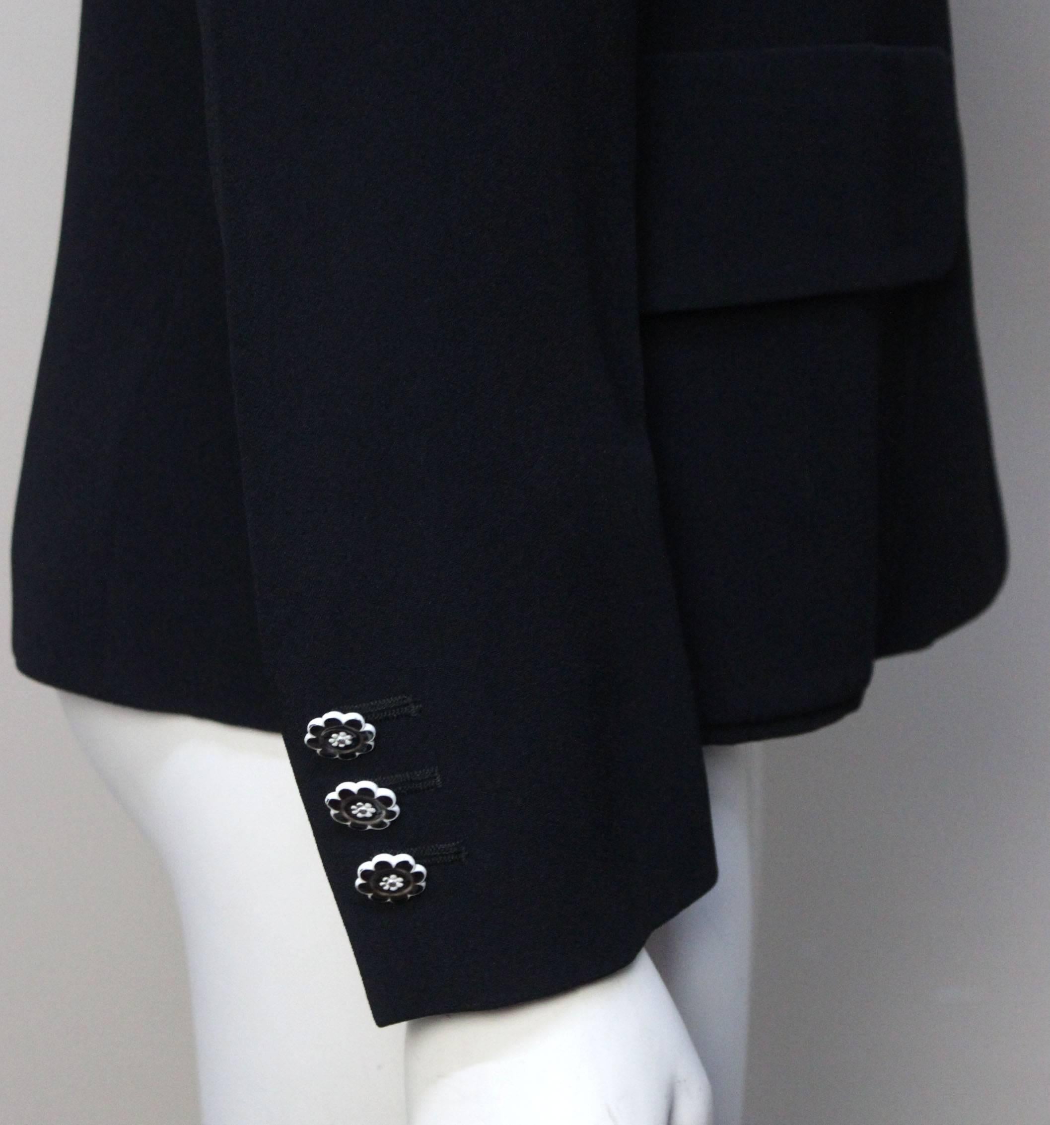 Women's Moschino Scalloped Collar Jacket with Daisy Buttons For Sale