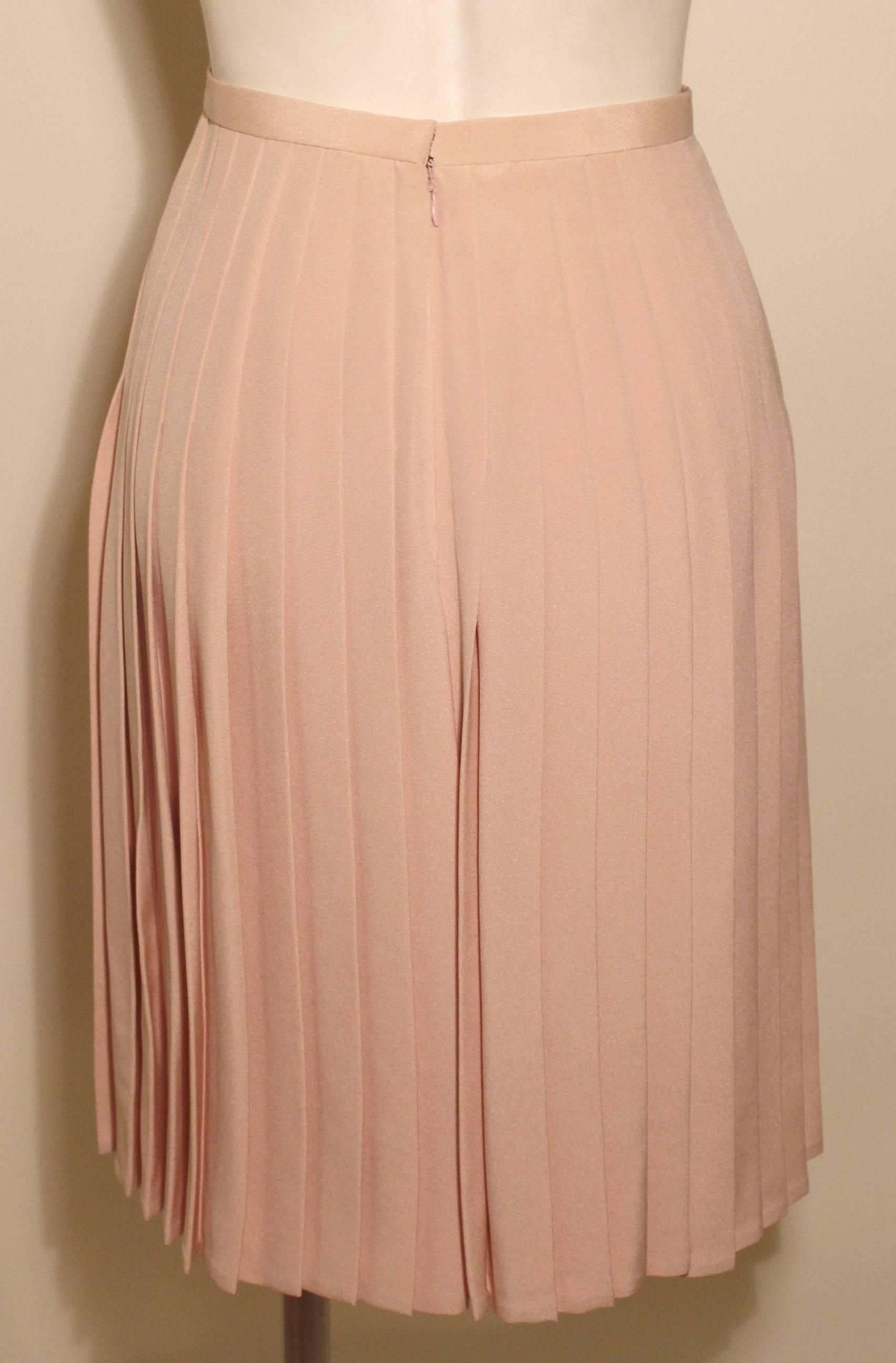 Vintage 1970s Bill Blass Pink Pleated Skirt In Excellent Condition In New York, NY