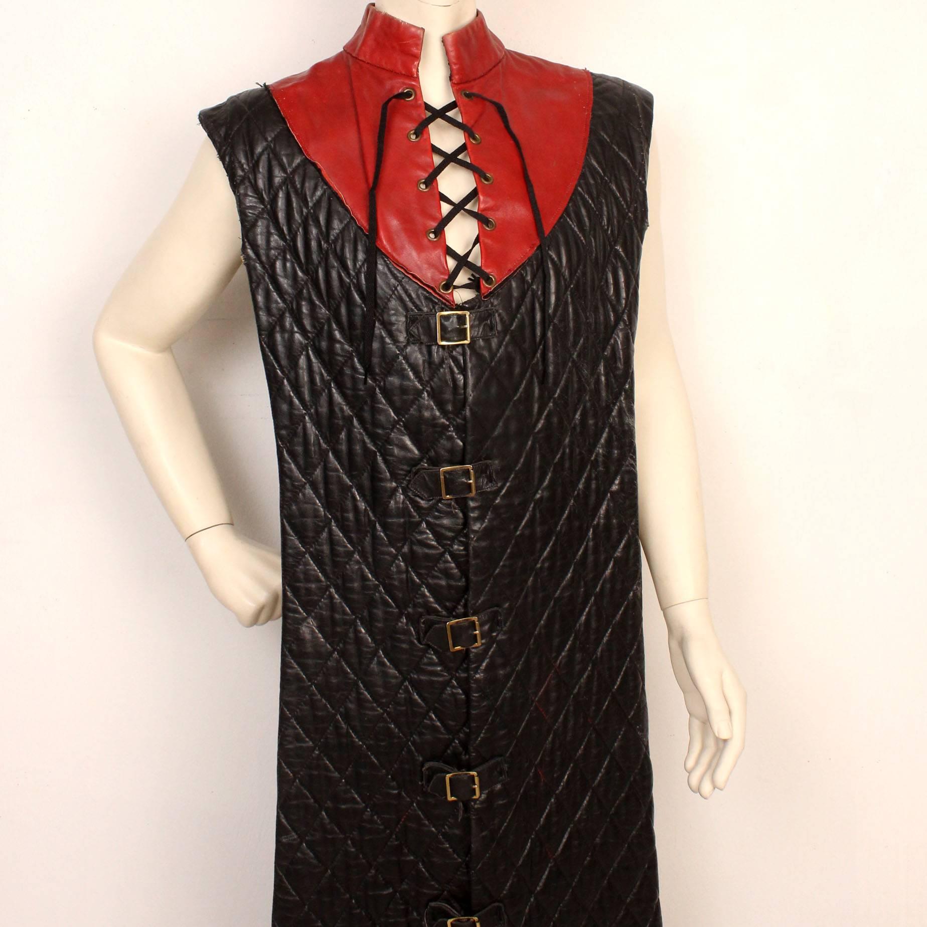  Vintage Quilted Long Leather Vest from Royal Shakespeare Theater In Good Condition For Sale In New York, NY