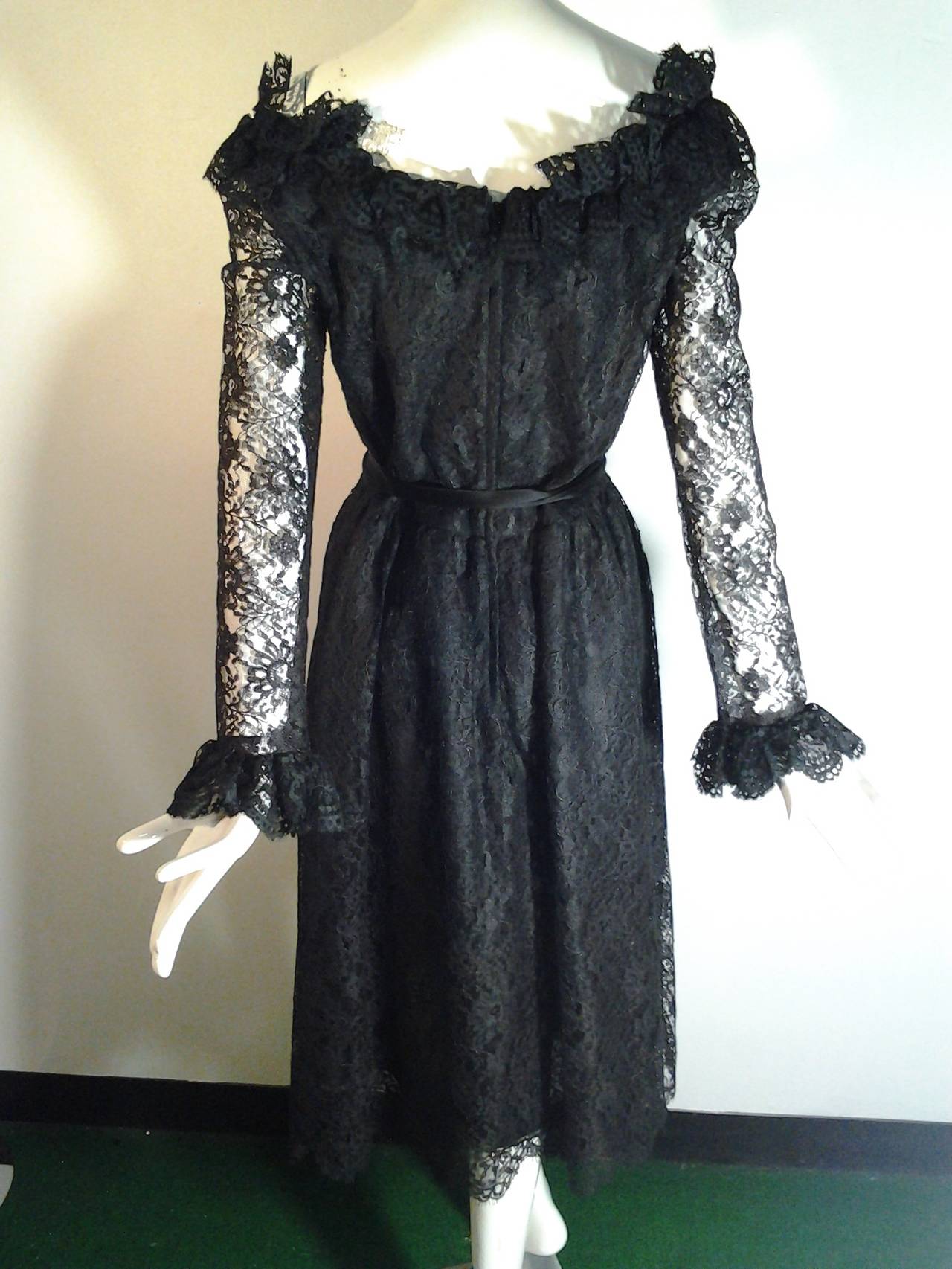 1970s Oscar de La Renta Lace Illusion and Ruffle Cocktail Dress 2