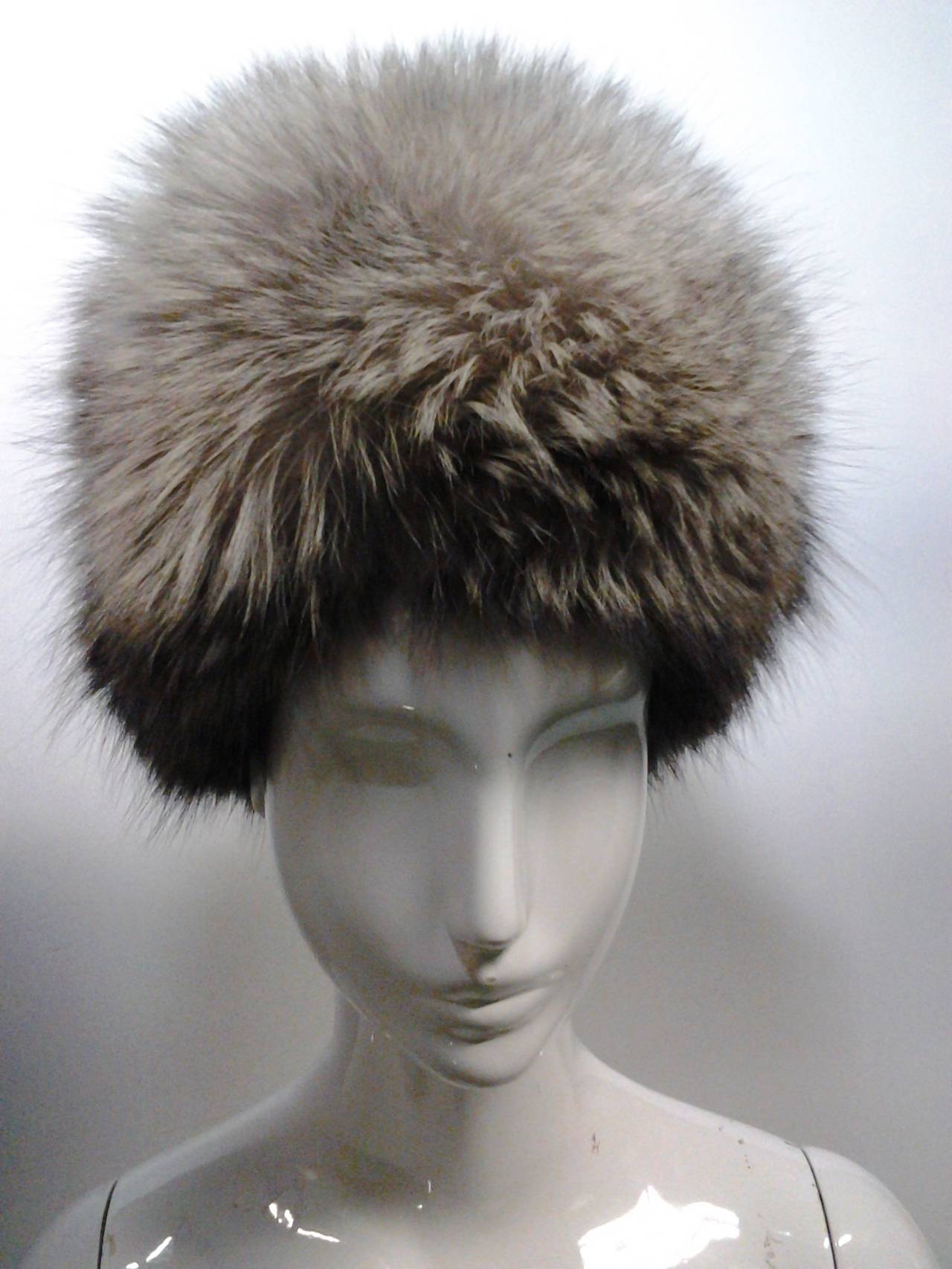 Irene von New York „Beehive“-Hut aus Fuchspelz, 1960er Jahre