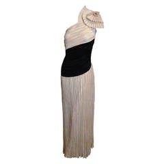 1970s Mary McFadden One-Shoulder Ecru Silk Pleated Column Gown