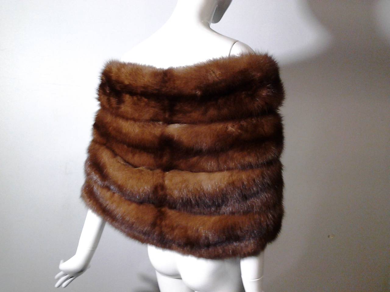 1950s Sable Stole in Elegant Wrap Design In Excellent Condition In Gresham, OR