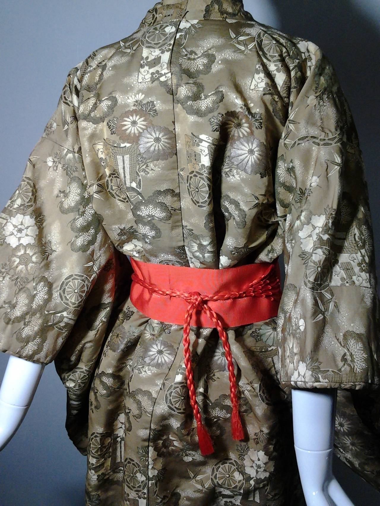 Japanese Uchikake Bridal Kimono Coat - Gold Silk Brocade 1