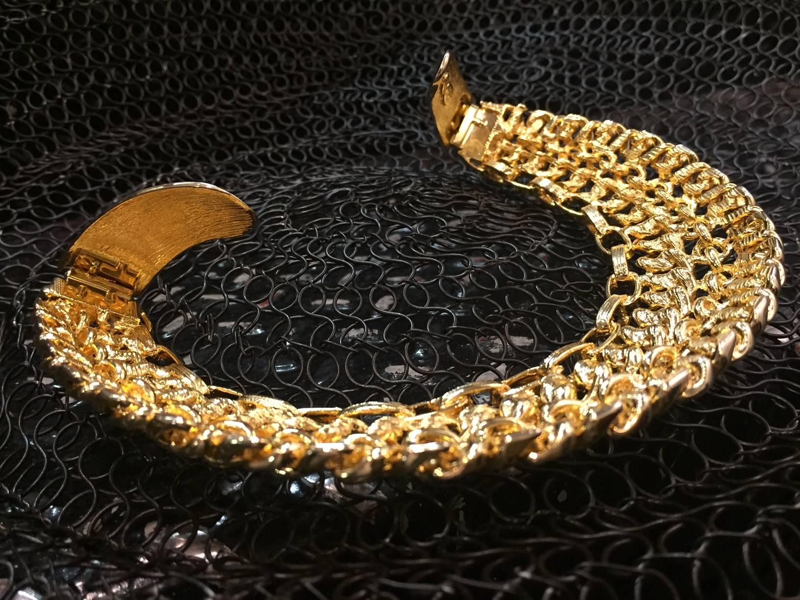 1980s Kenneth Jay Lane Gold-Tone Chain Collar Necklace In Excellent Condition In Gresham, OR