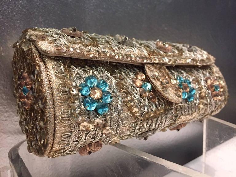 1950s Koret Silver Lamé Braid Sequin and Rhinestone Barrel Clutch In Excellent Condition For Sale In San Francisco, CA