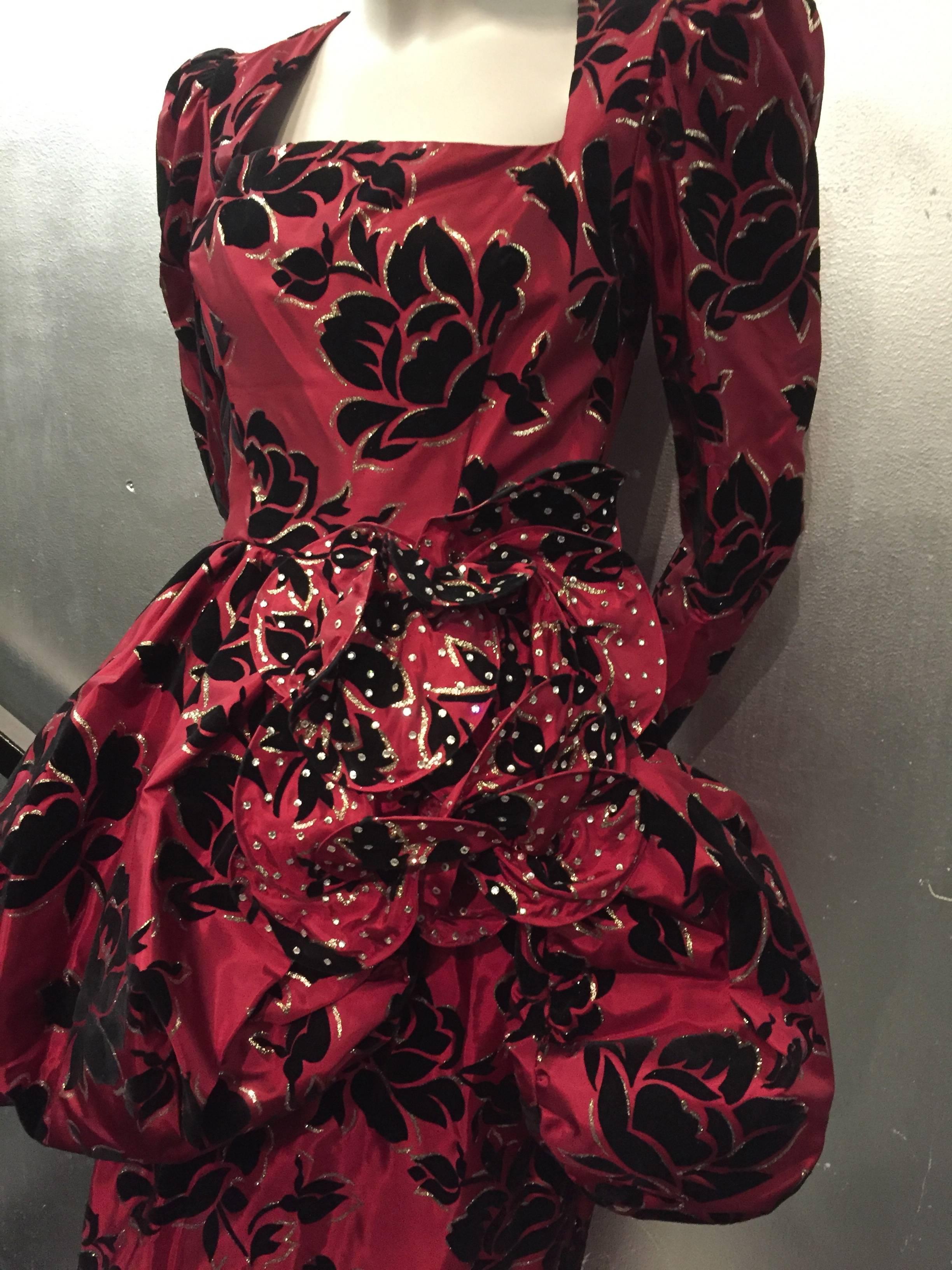 Women's 1980s Red and Black Floral Velvet Flocked Taffeta Gown w Pouf Peplum