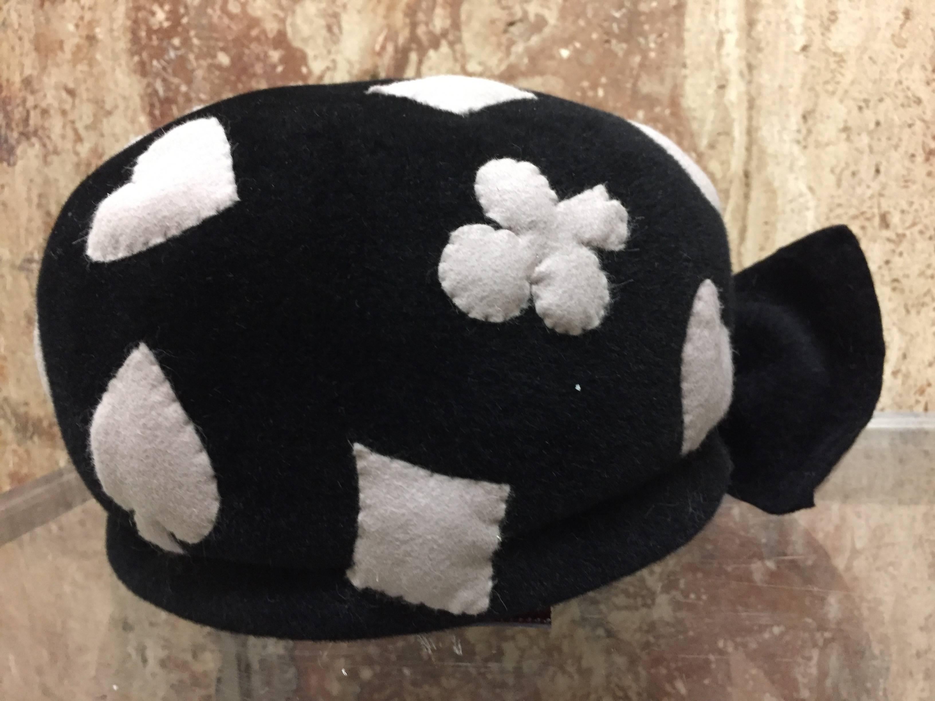 1960s Irina Roublon wool felt bubble hat with bow in black and grey:  Appliqué cards suits cover this 
