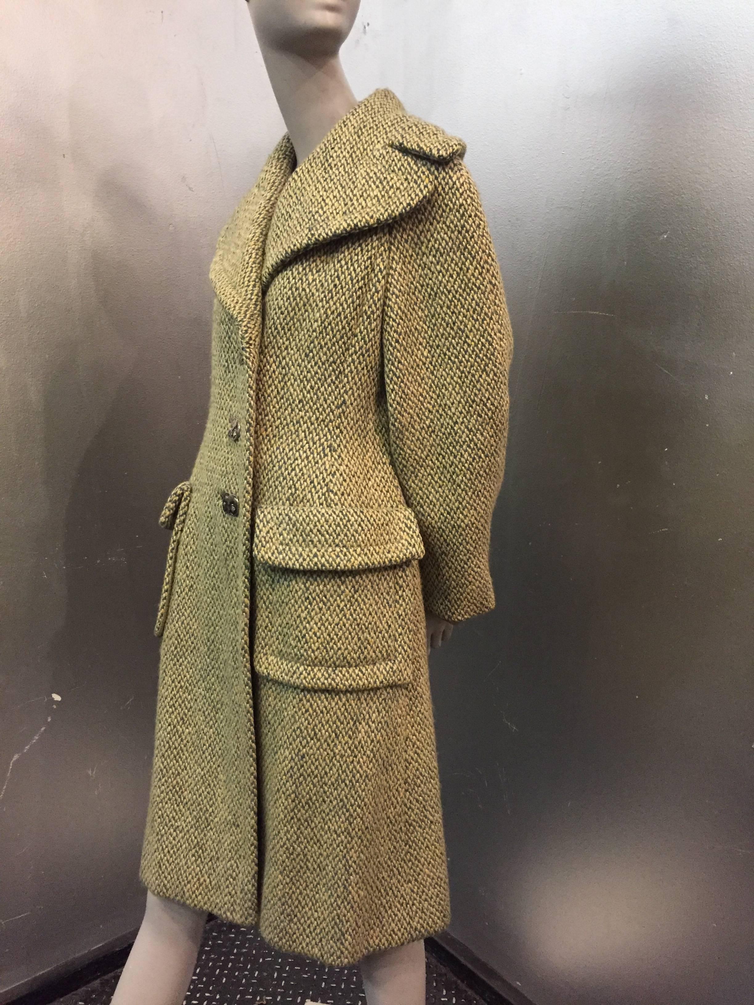 1960's Pauline Trigere Fitted Tweed Coat With Abstract Metal Buttons In Excellent Condition In Gresham, OR