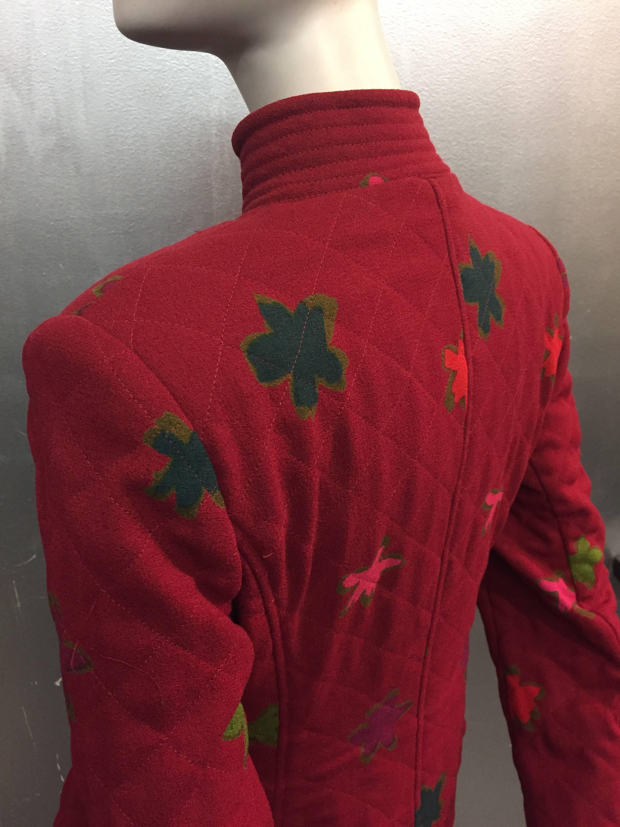 1980s Ungaro Maroon Quilted Wool Crepe Nehru Jacket Flower Print In Excellent Condition In Gresham, OR