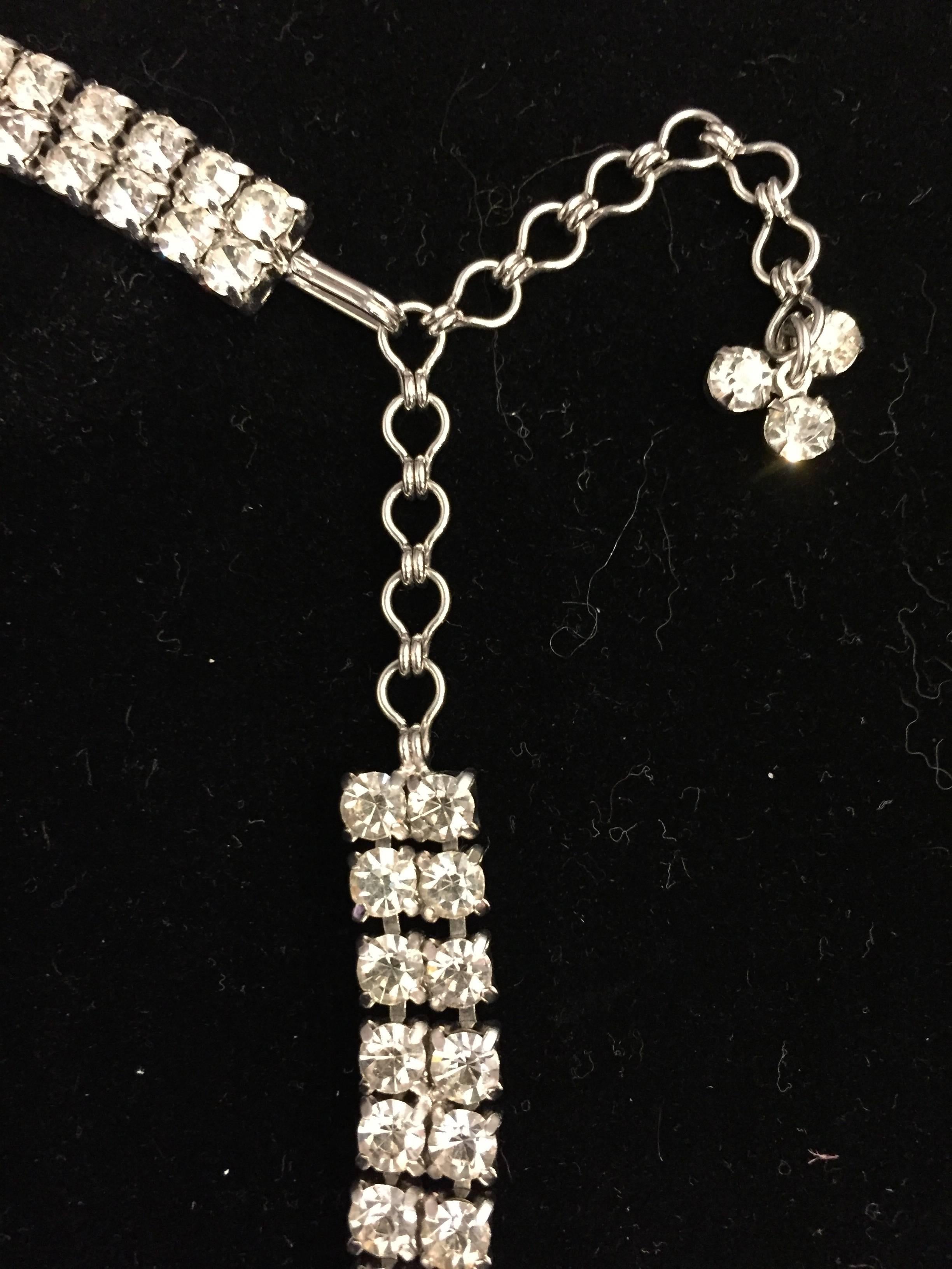 Women's 1950s Asymmetrical Cascading Tassel Necklace and Earring Set in Faux Pearl 
